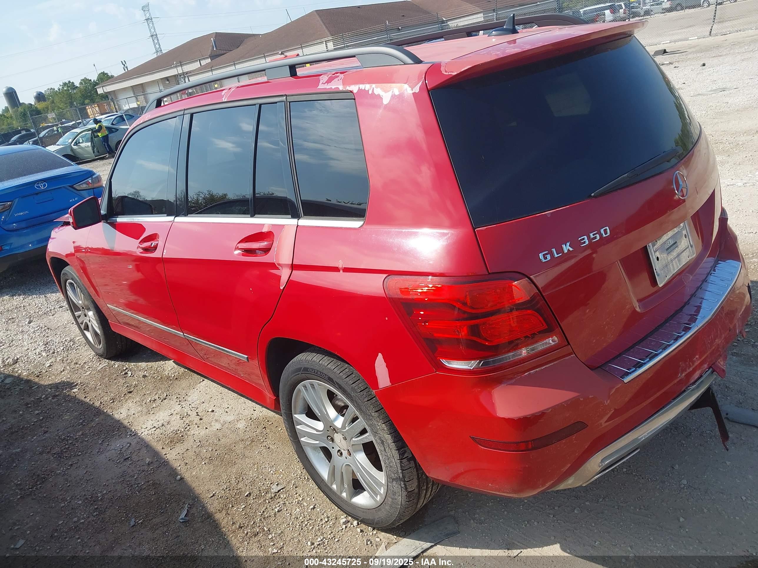 MERCEDES-BENZ GLK image 3