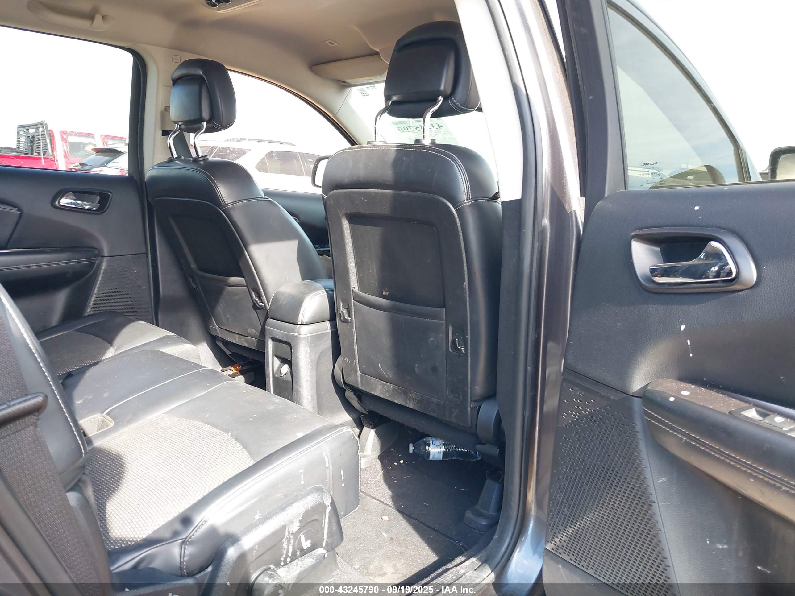 DODGE JOURNEY image 8