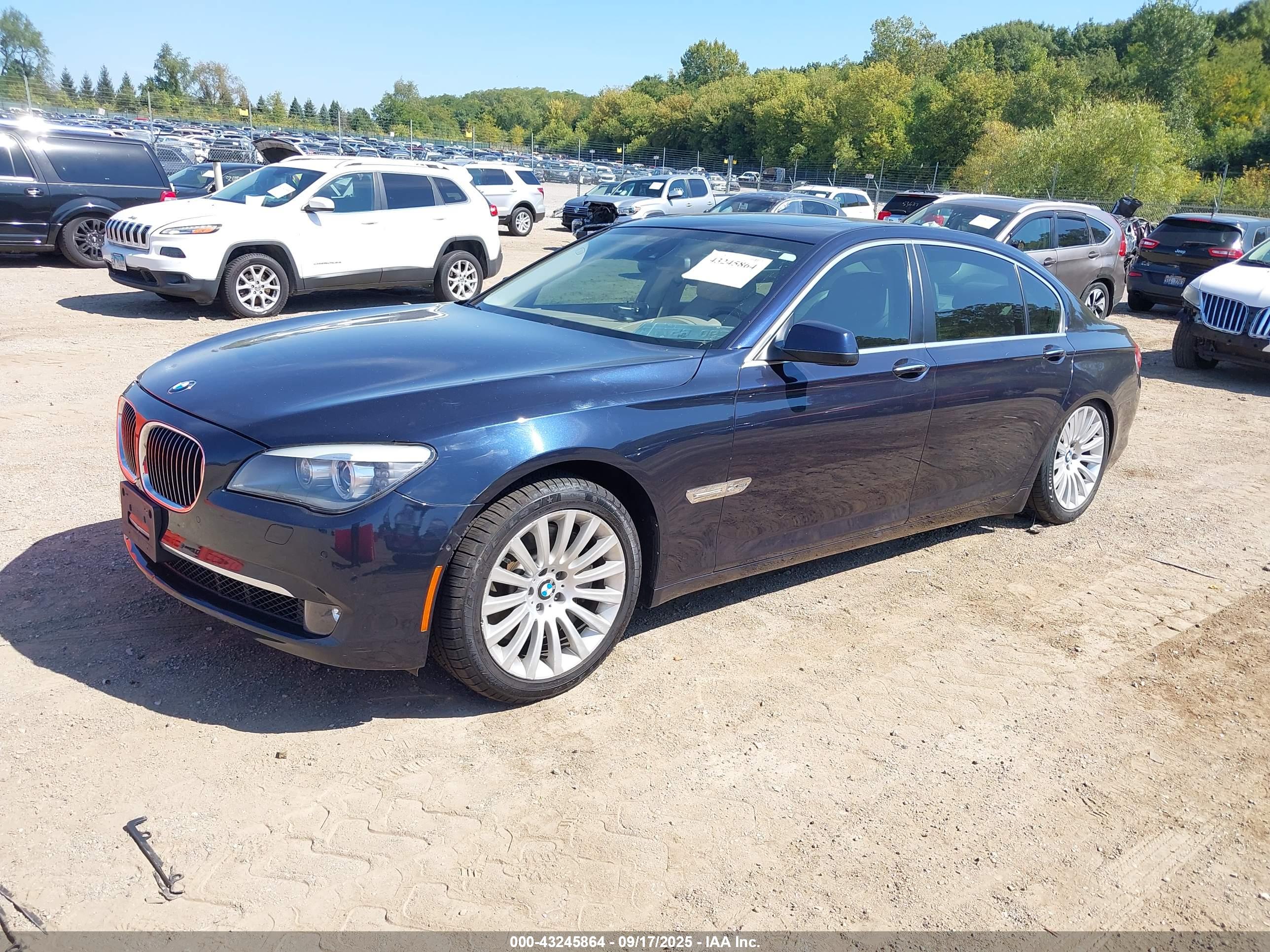 BMW 750LI image 2