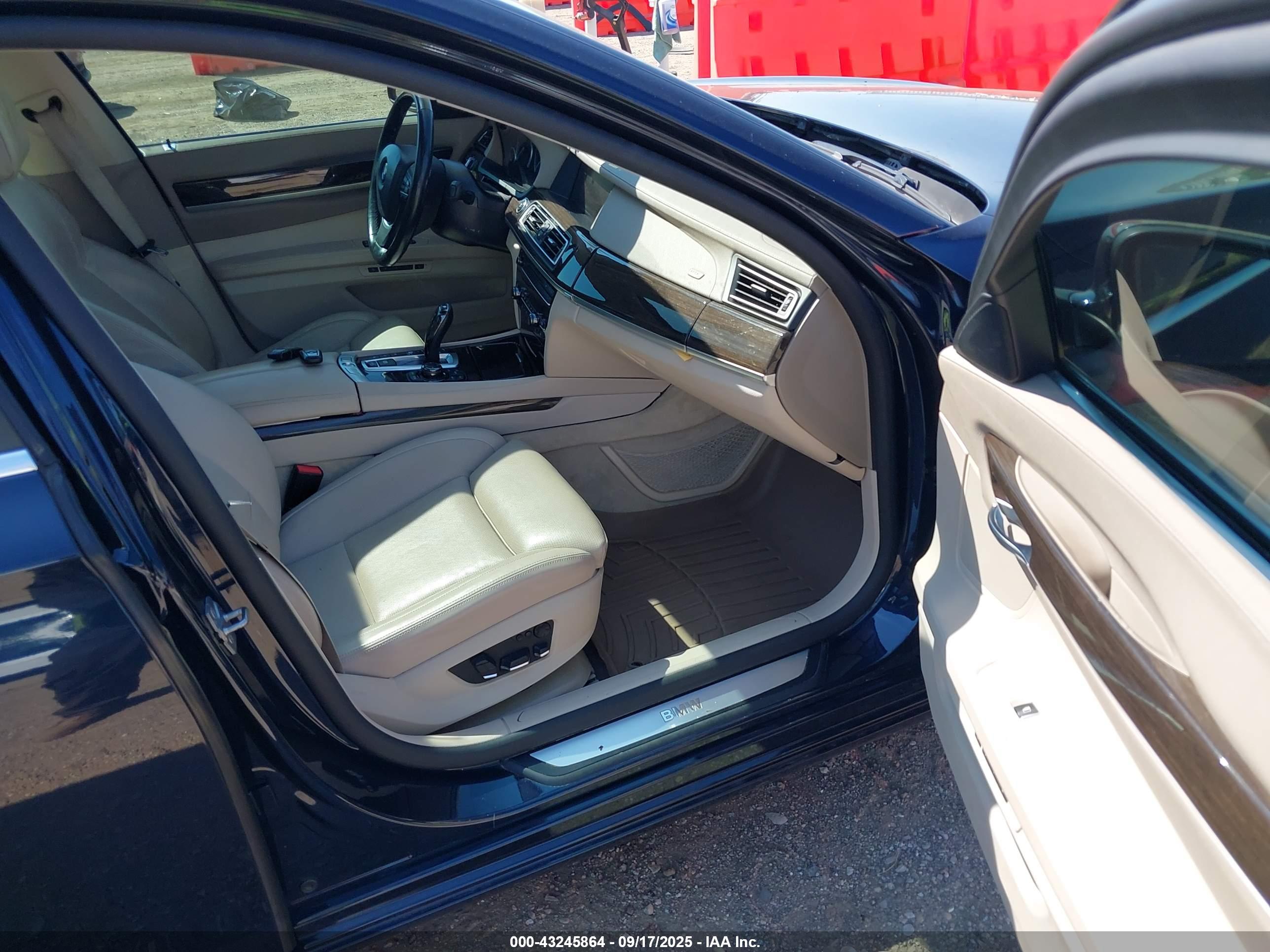 BMW 750LI image 5