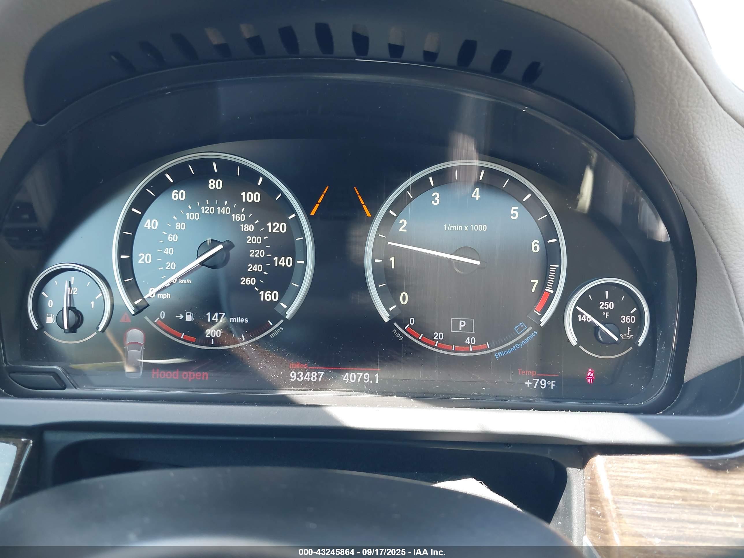 BMW 750LI image 7