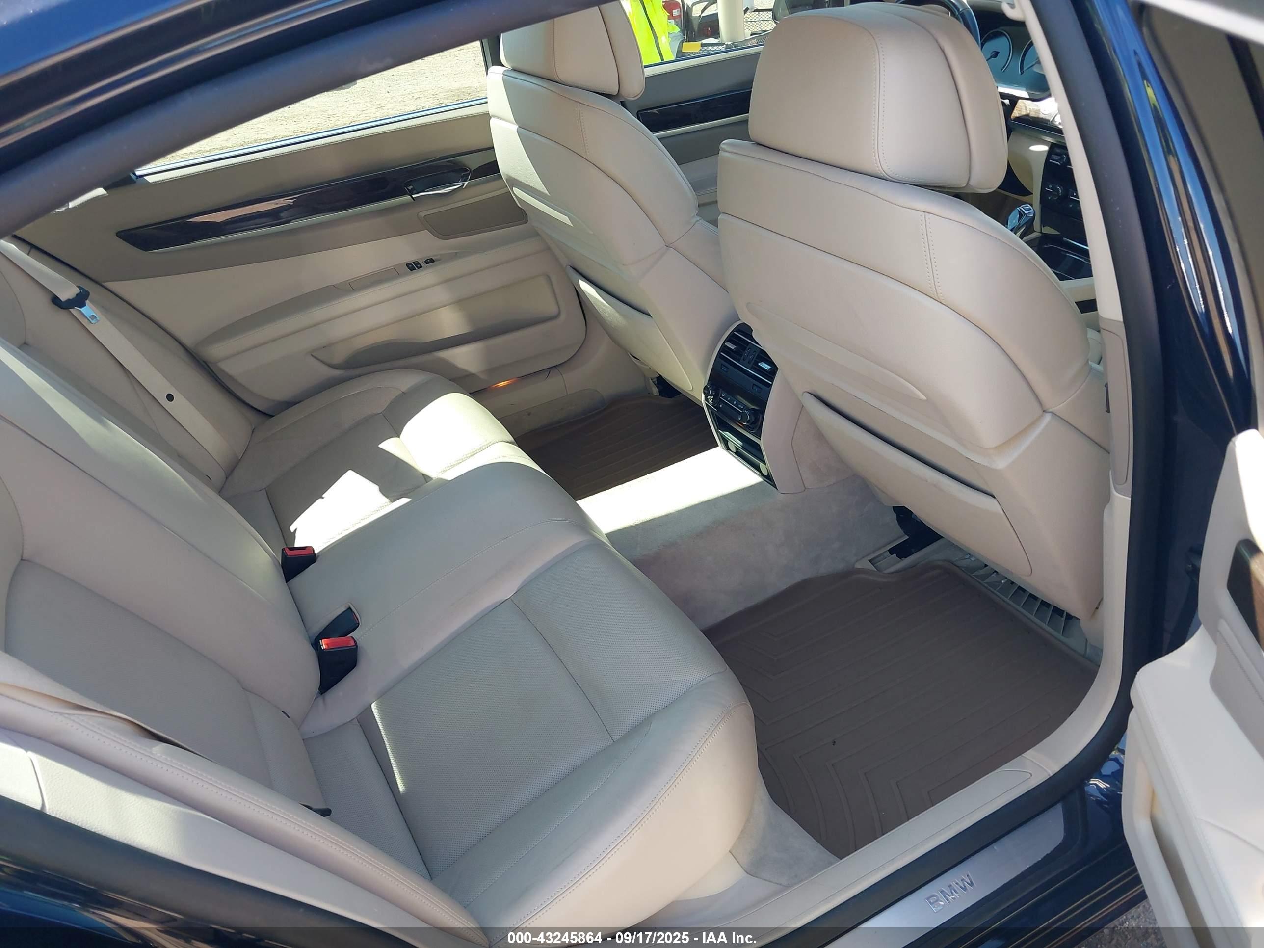 BMW 750LI image 8