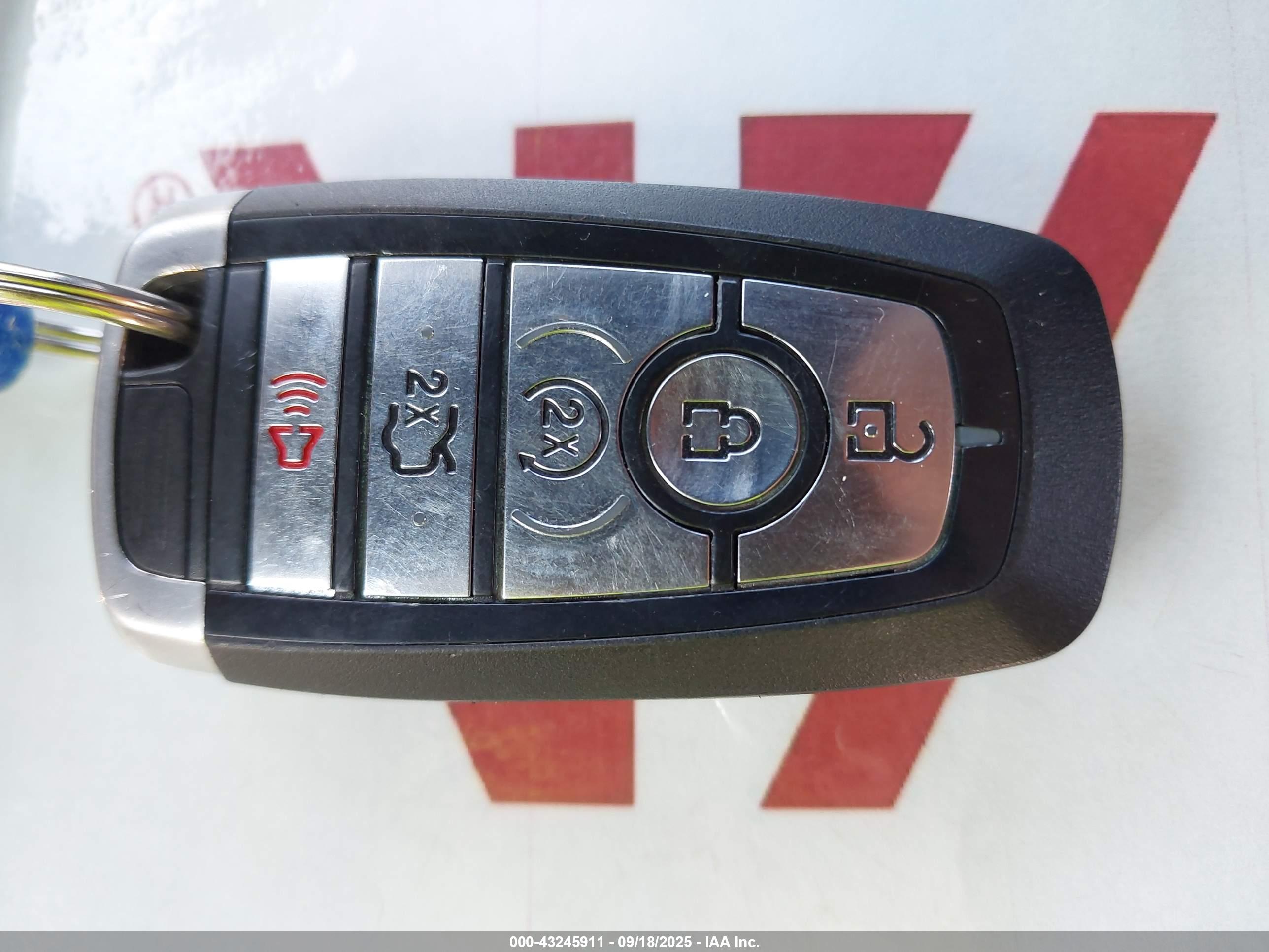 FORD EXPLORER image 11