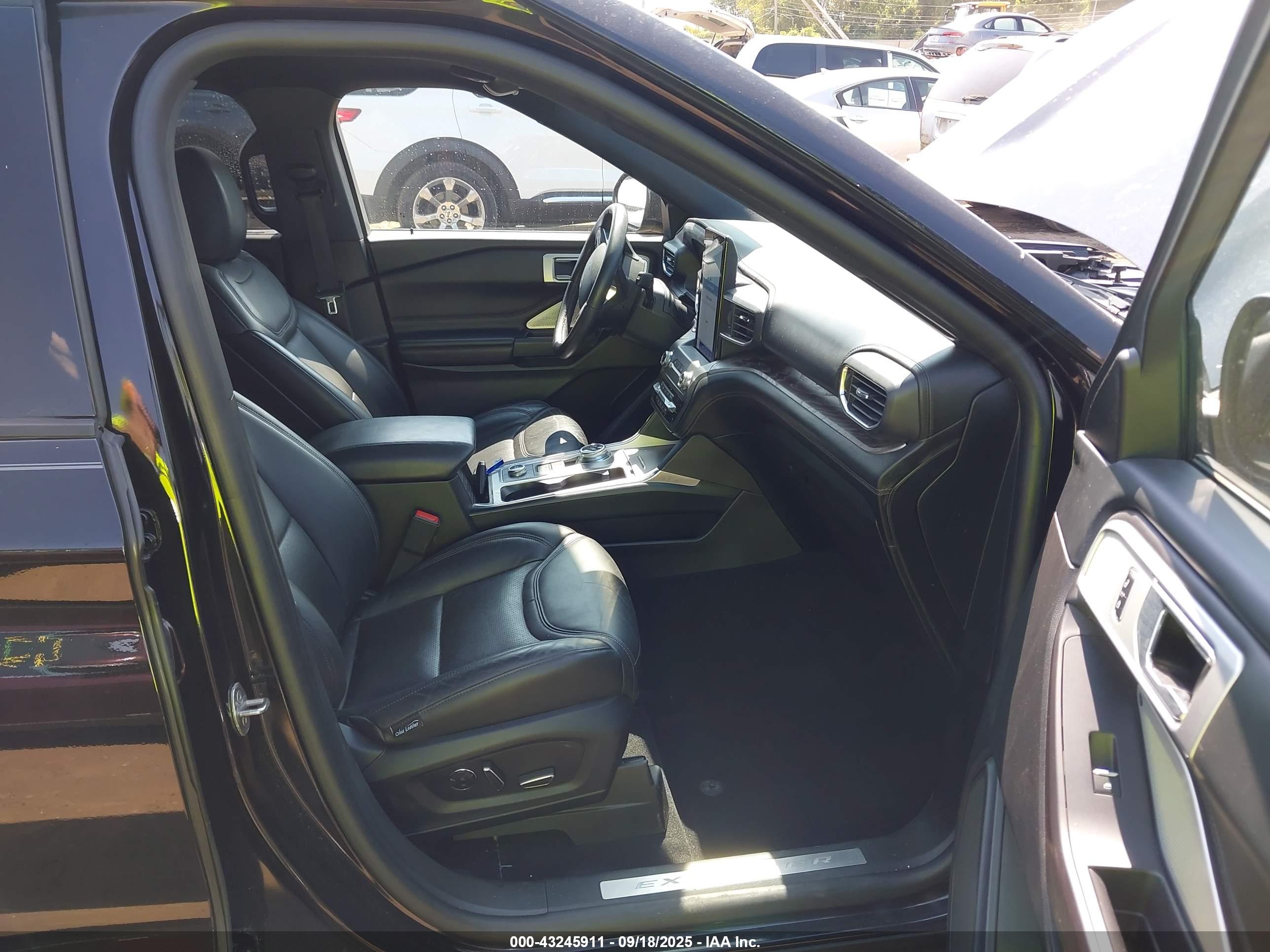 FORD EXPLORER image 5