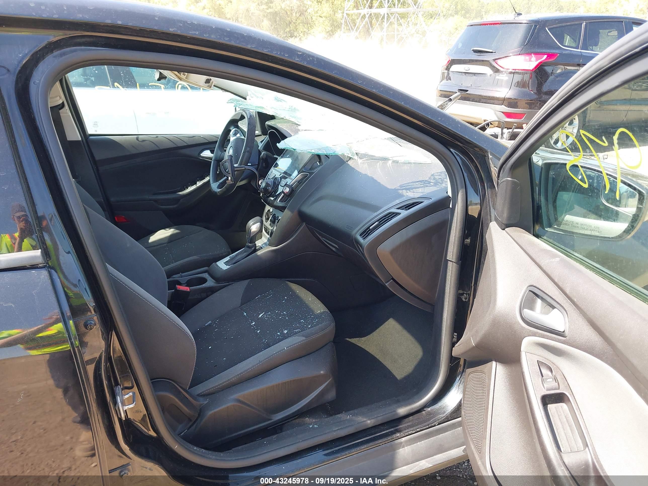 FORD FOCUS image 5