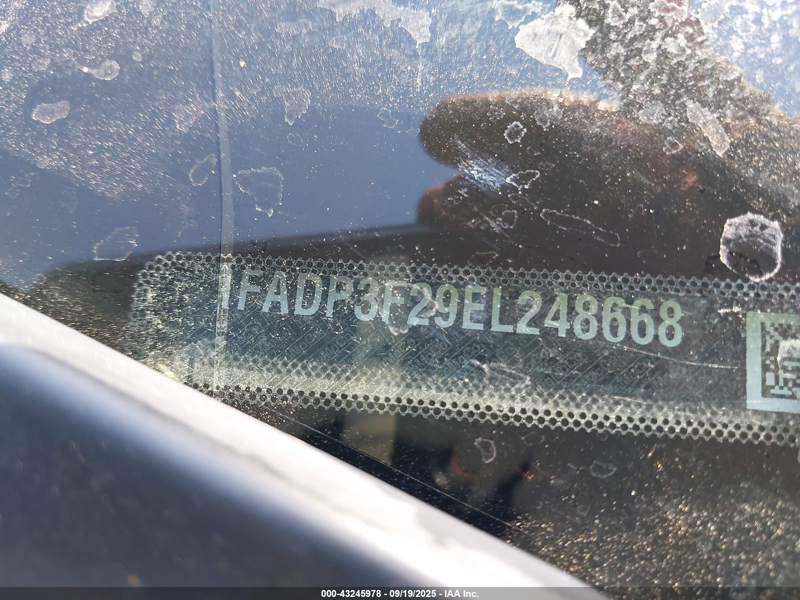 FORD FOCUS image 9