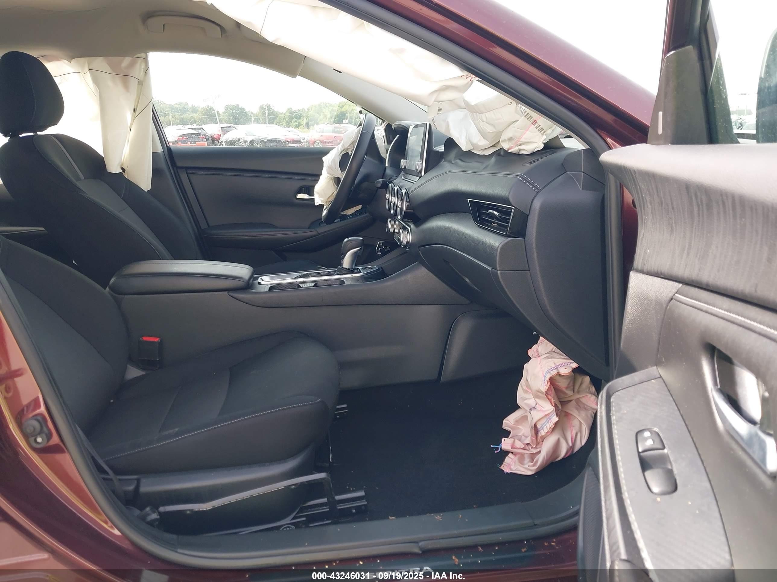 NISSAN SENTRA image 5