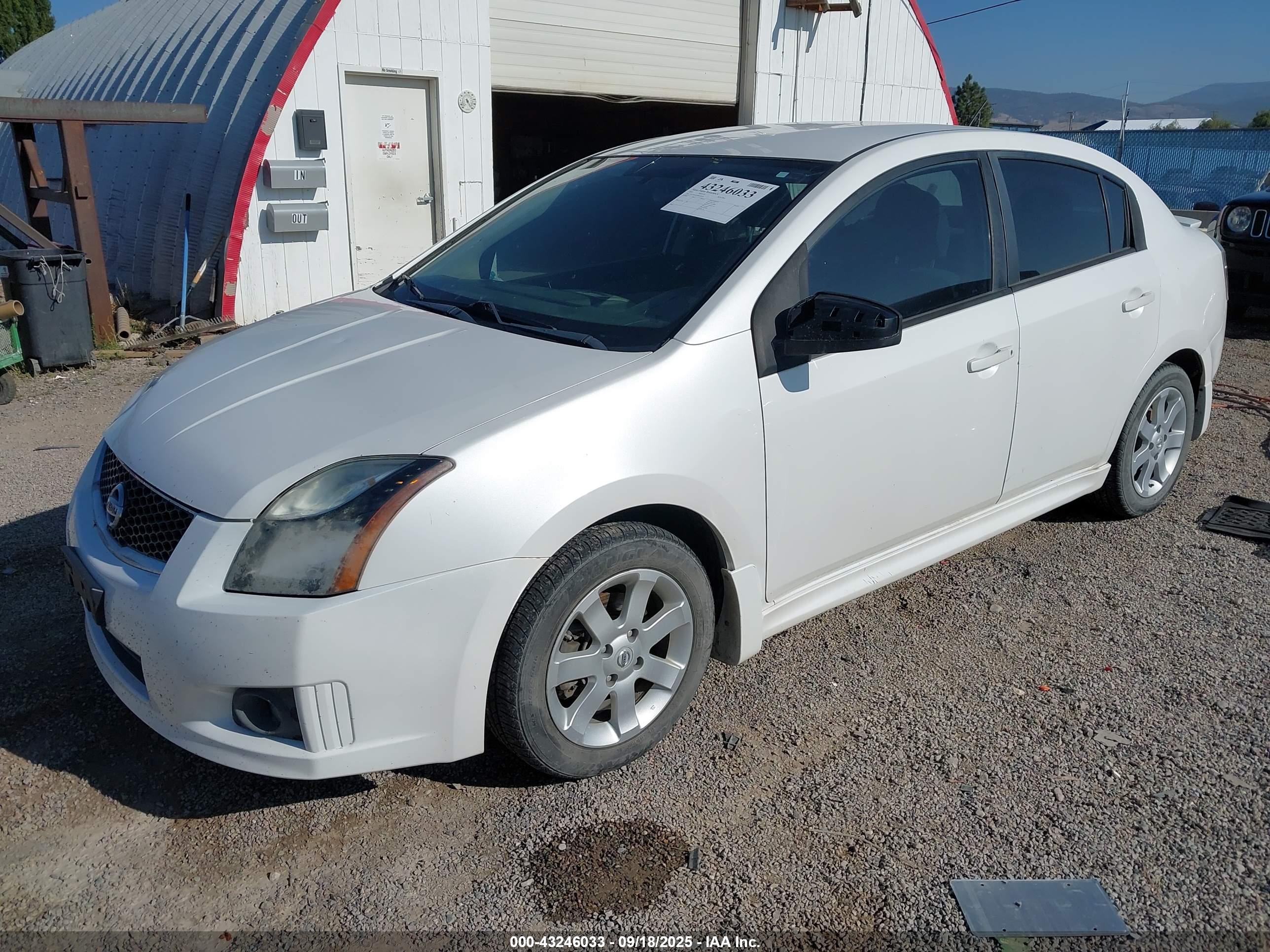 NISSAN SENTRA image 2
