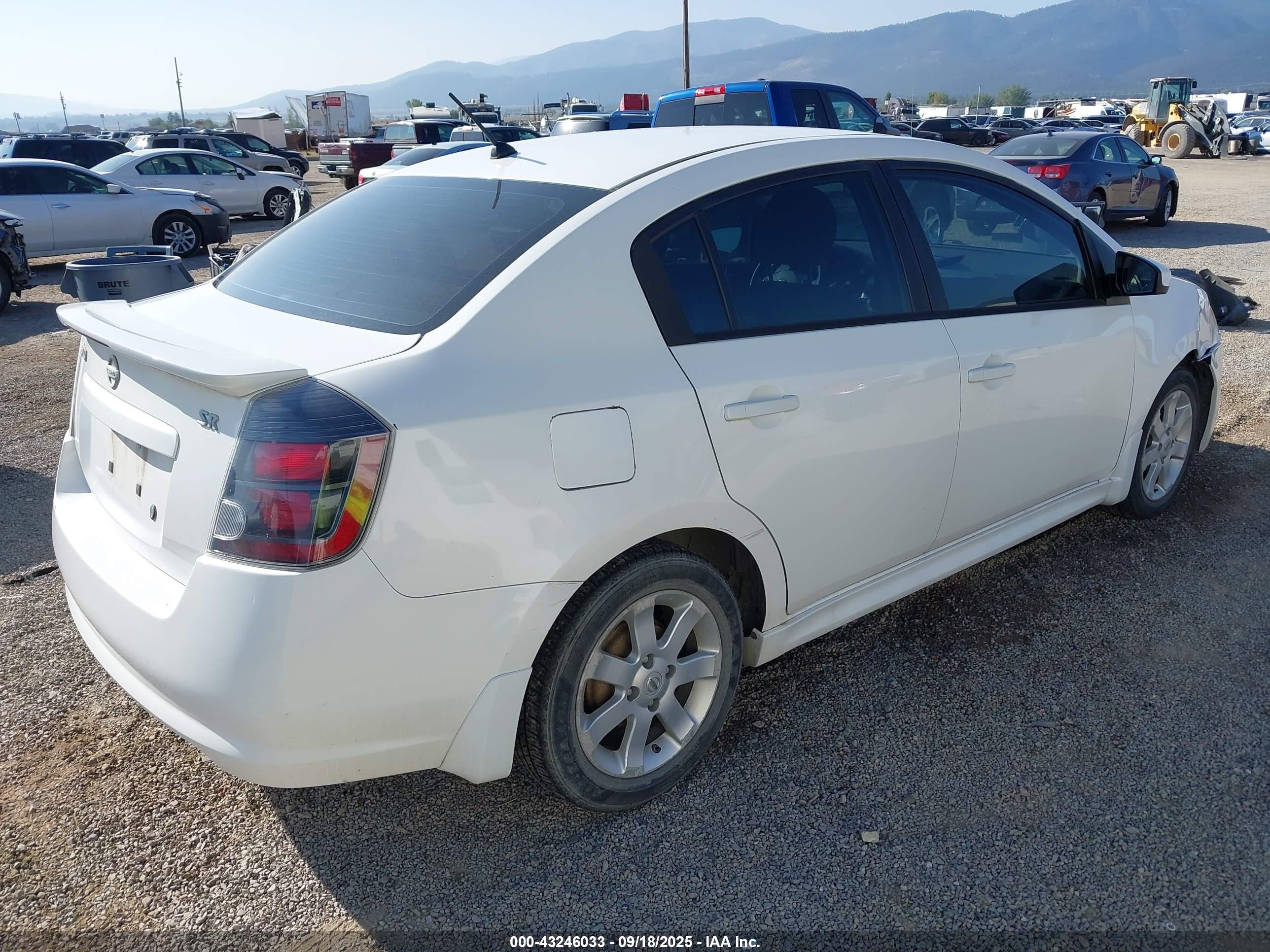 NISSAN SENTRA image 4