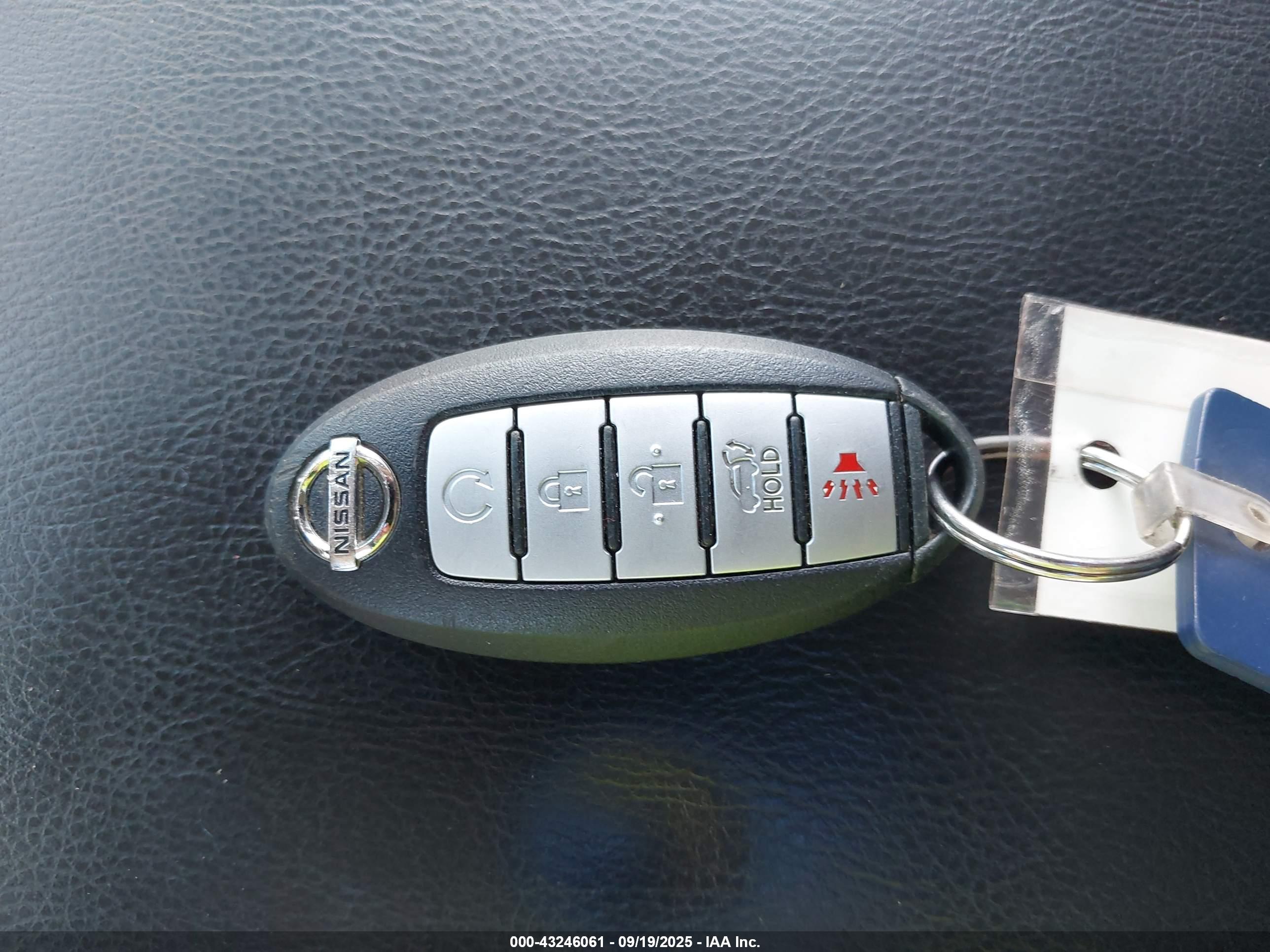 NISSAN PATHFINDER image 11