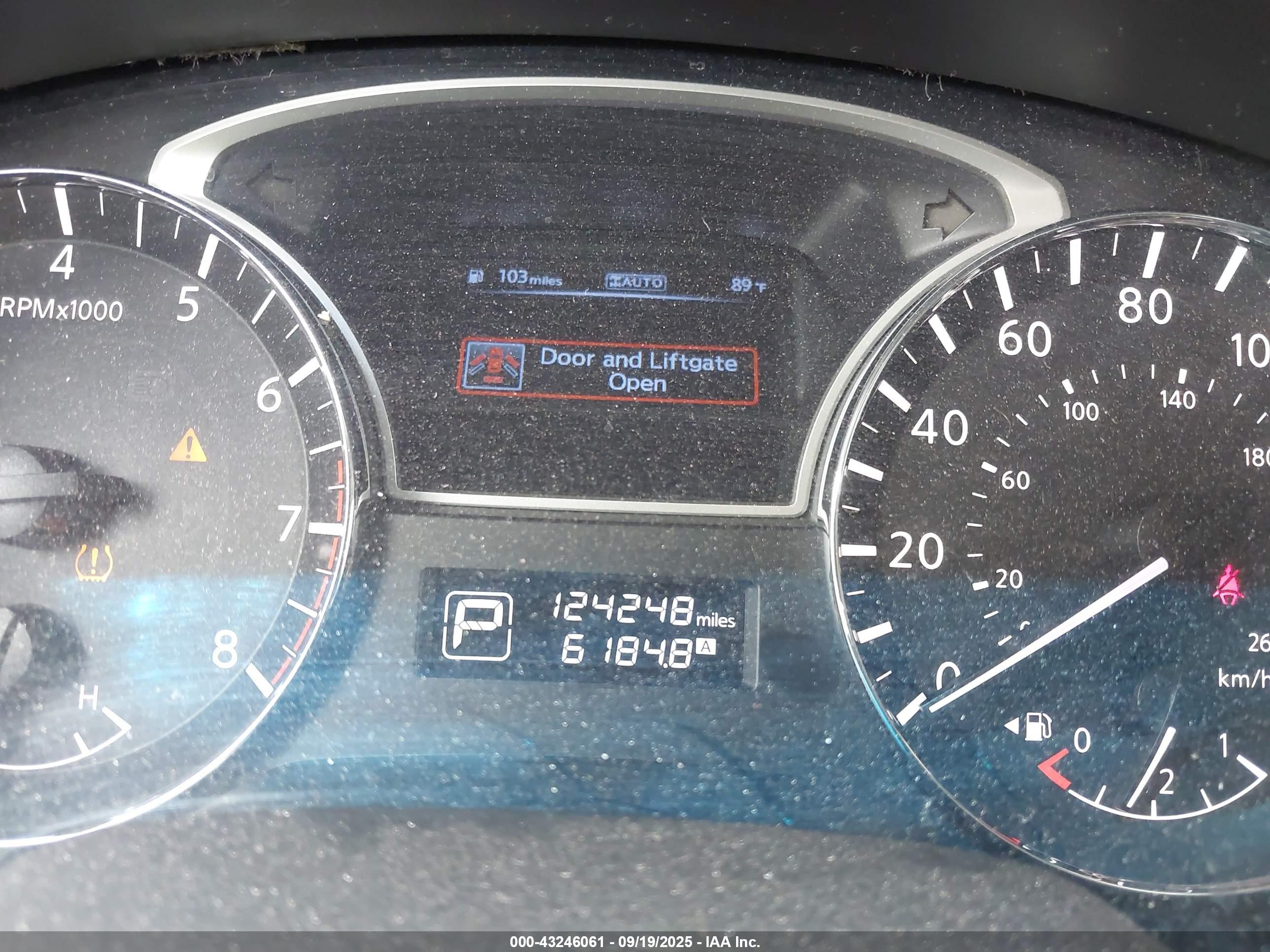 NISSAN PATHFINDER image 7