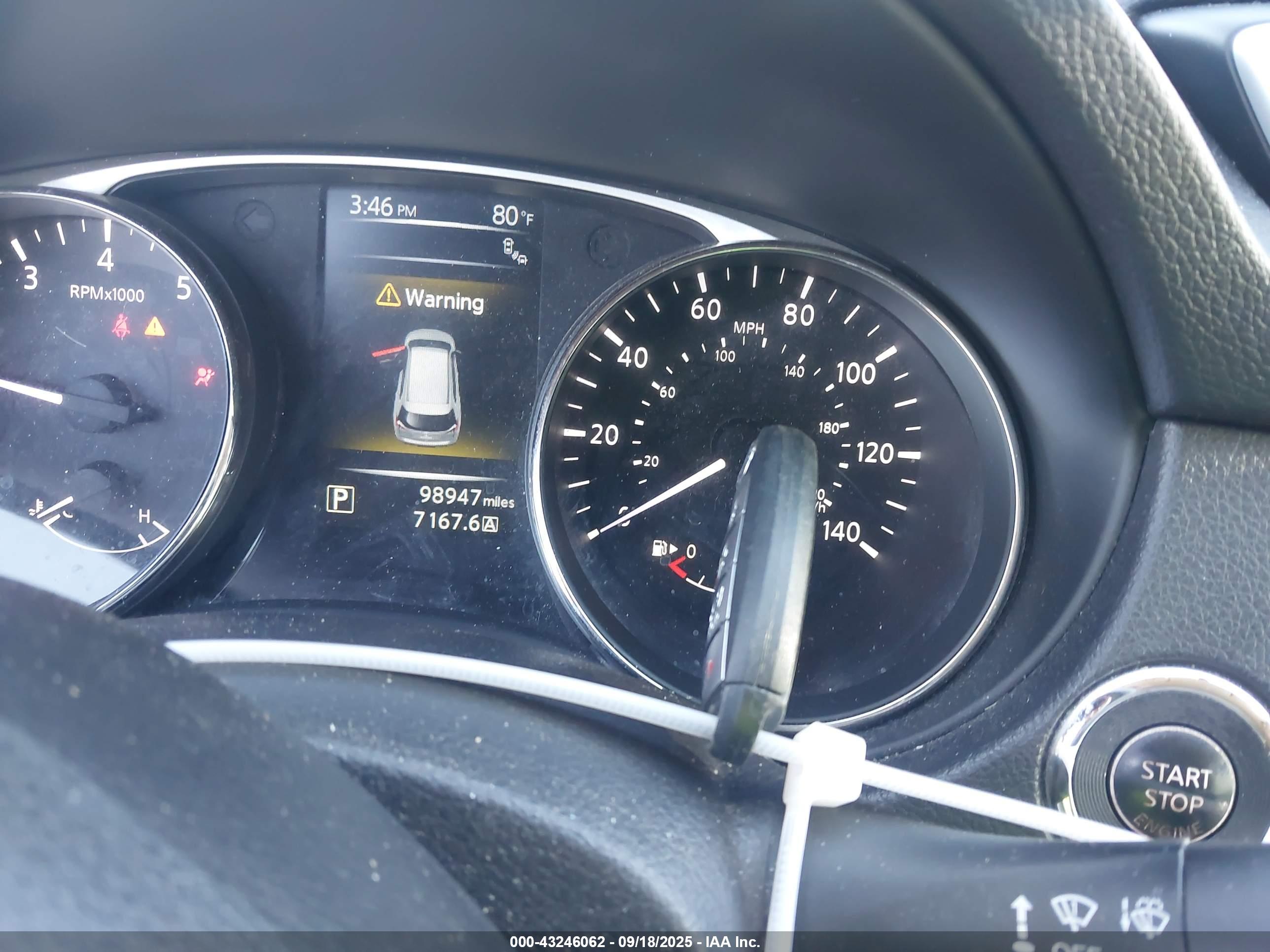 NISSAN ROGUE image 11