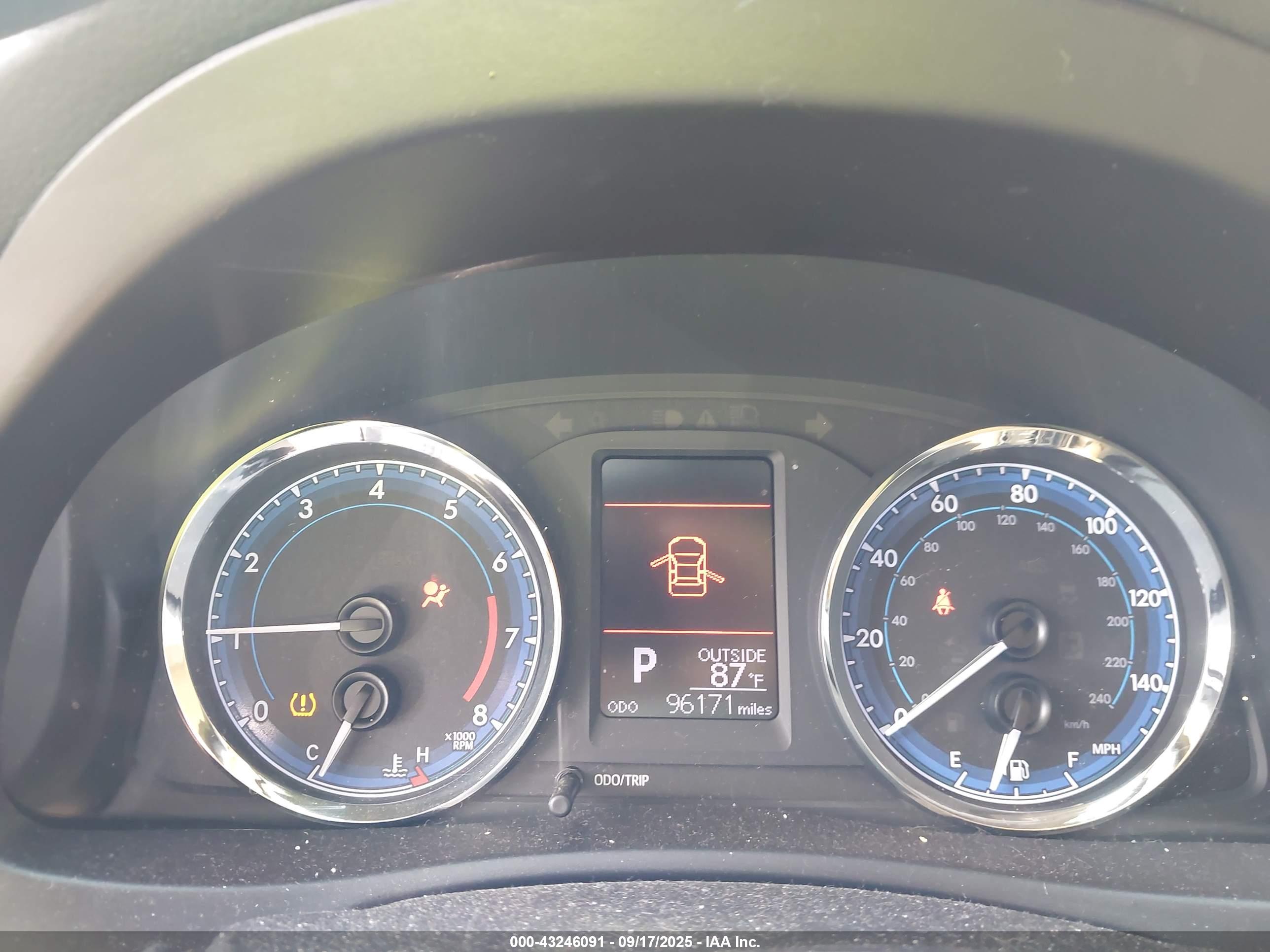 TOYOTA COROLLA image 7