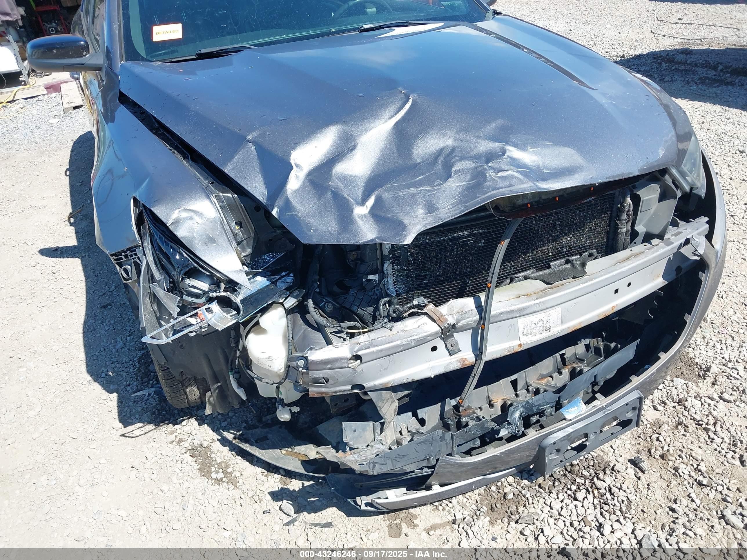 FORD TAURUS image 6