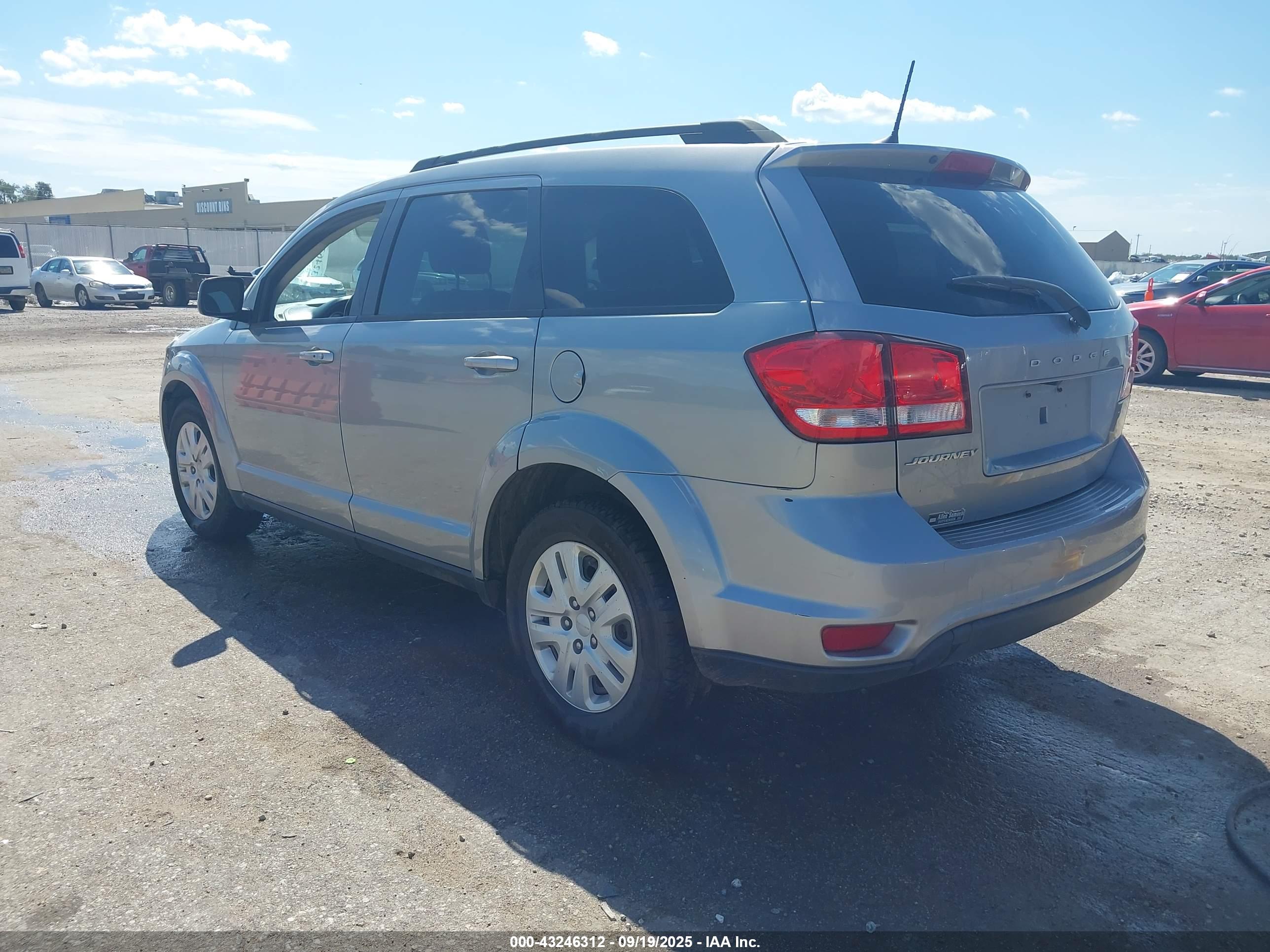 DODGE JOURNEY image 3