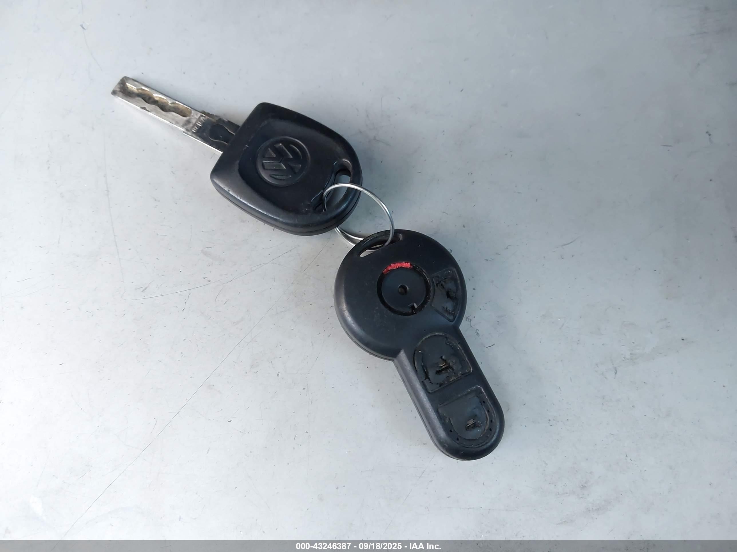 VOLKSWAGEN NEW image 11