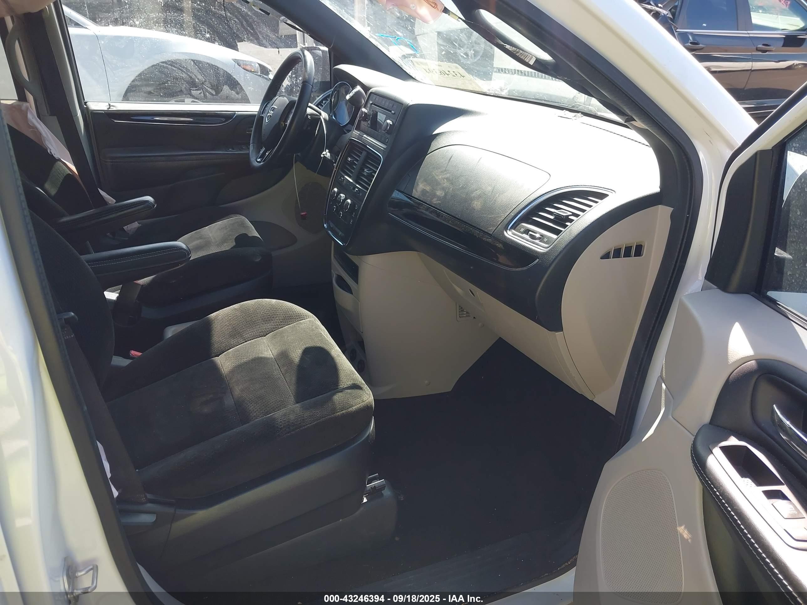 DODGE GRAND image 5