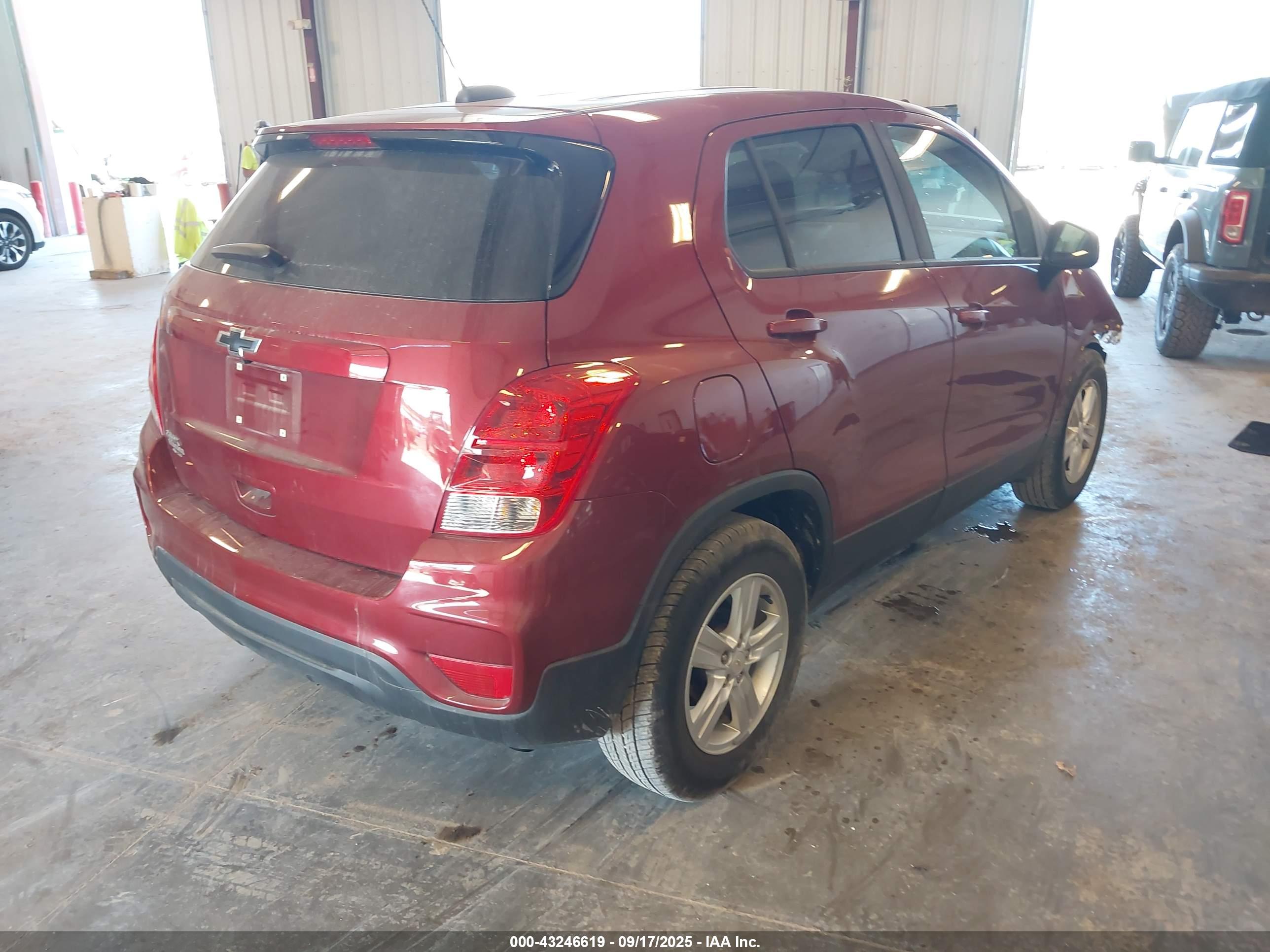 CHEVROLET TRAX image 4