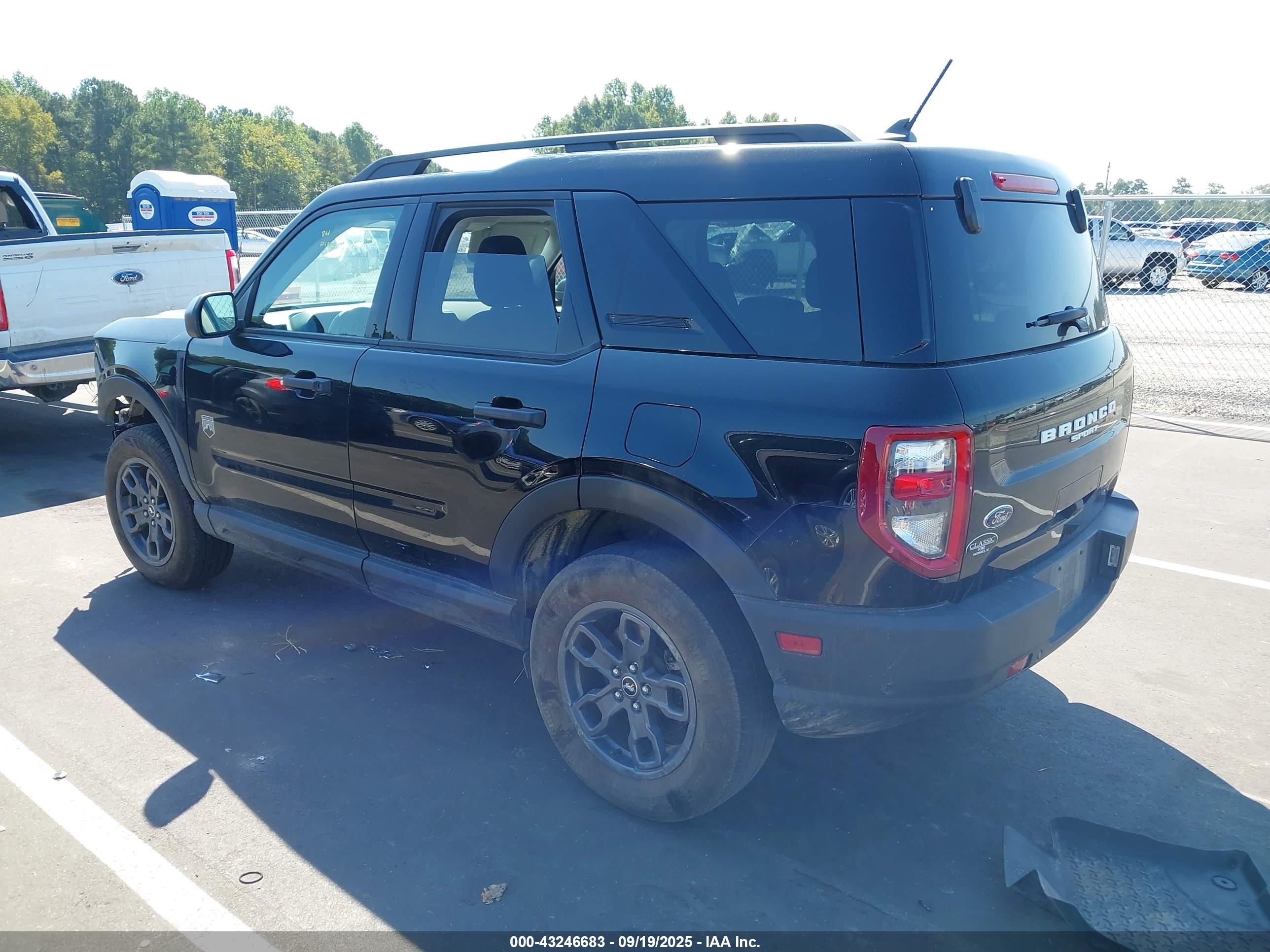 FORD BRONCO image 3