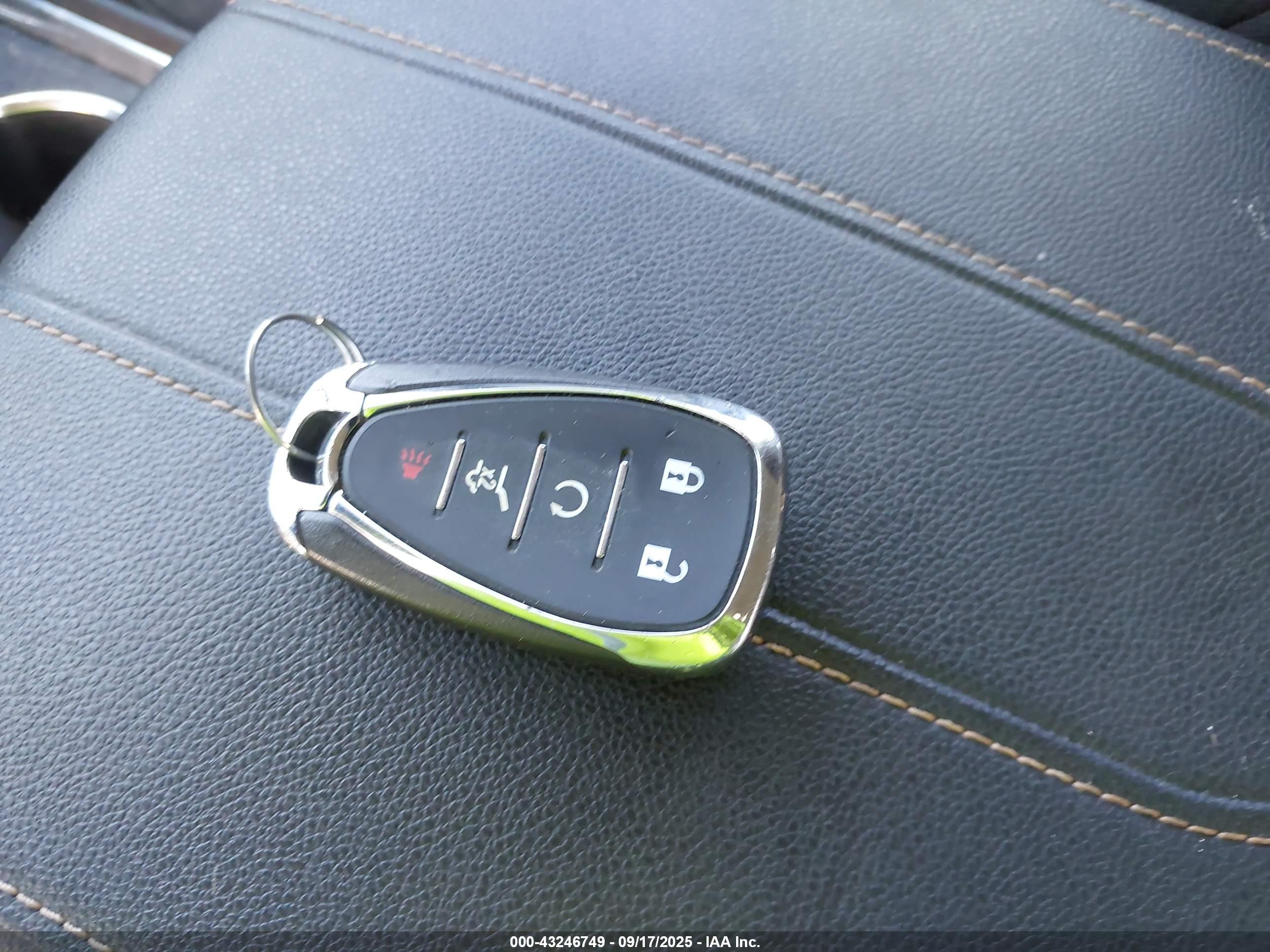 CHEVROLET TRAVERSE image 11