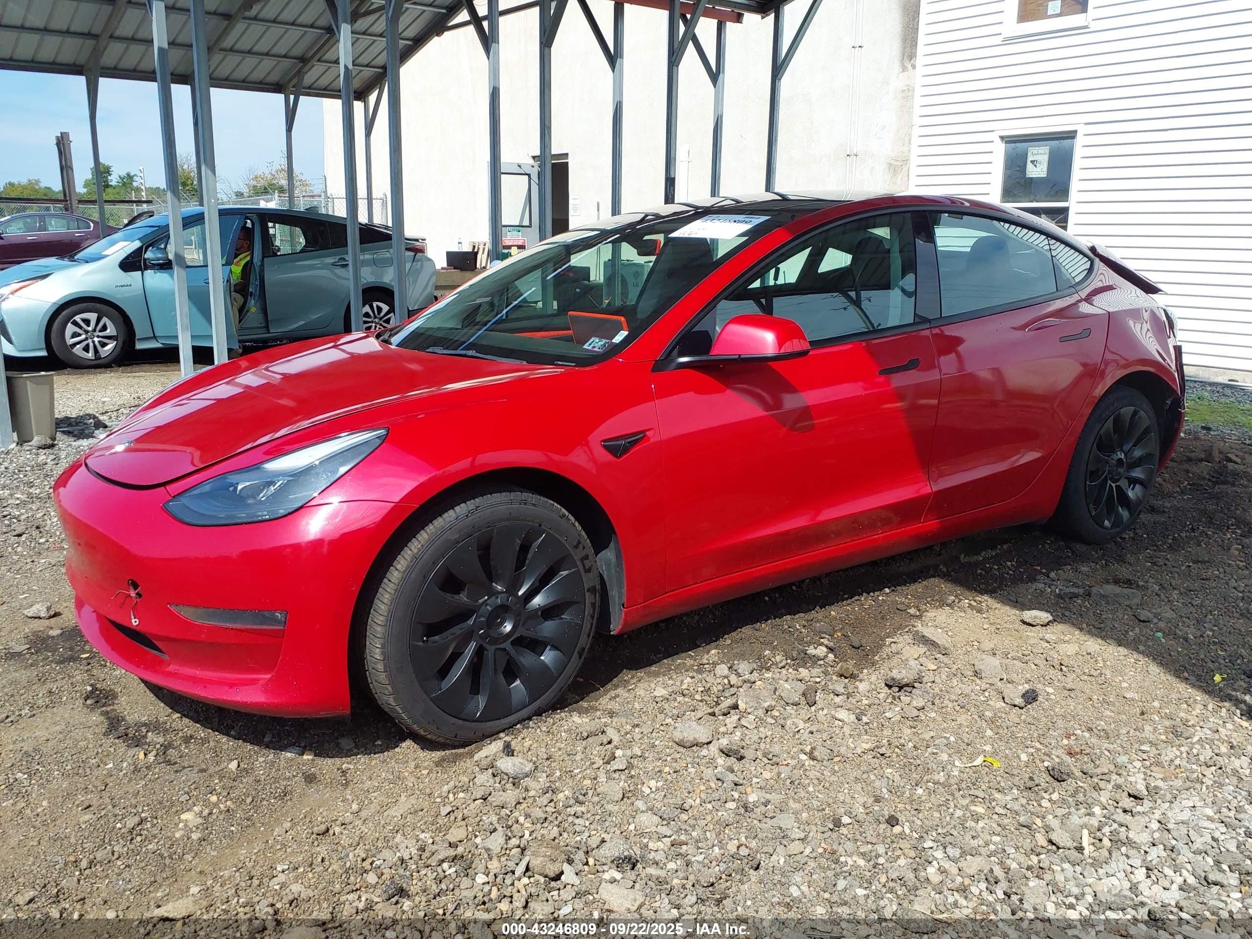 TESLA MODEL image 2