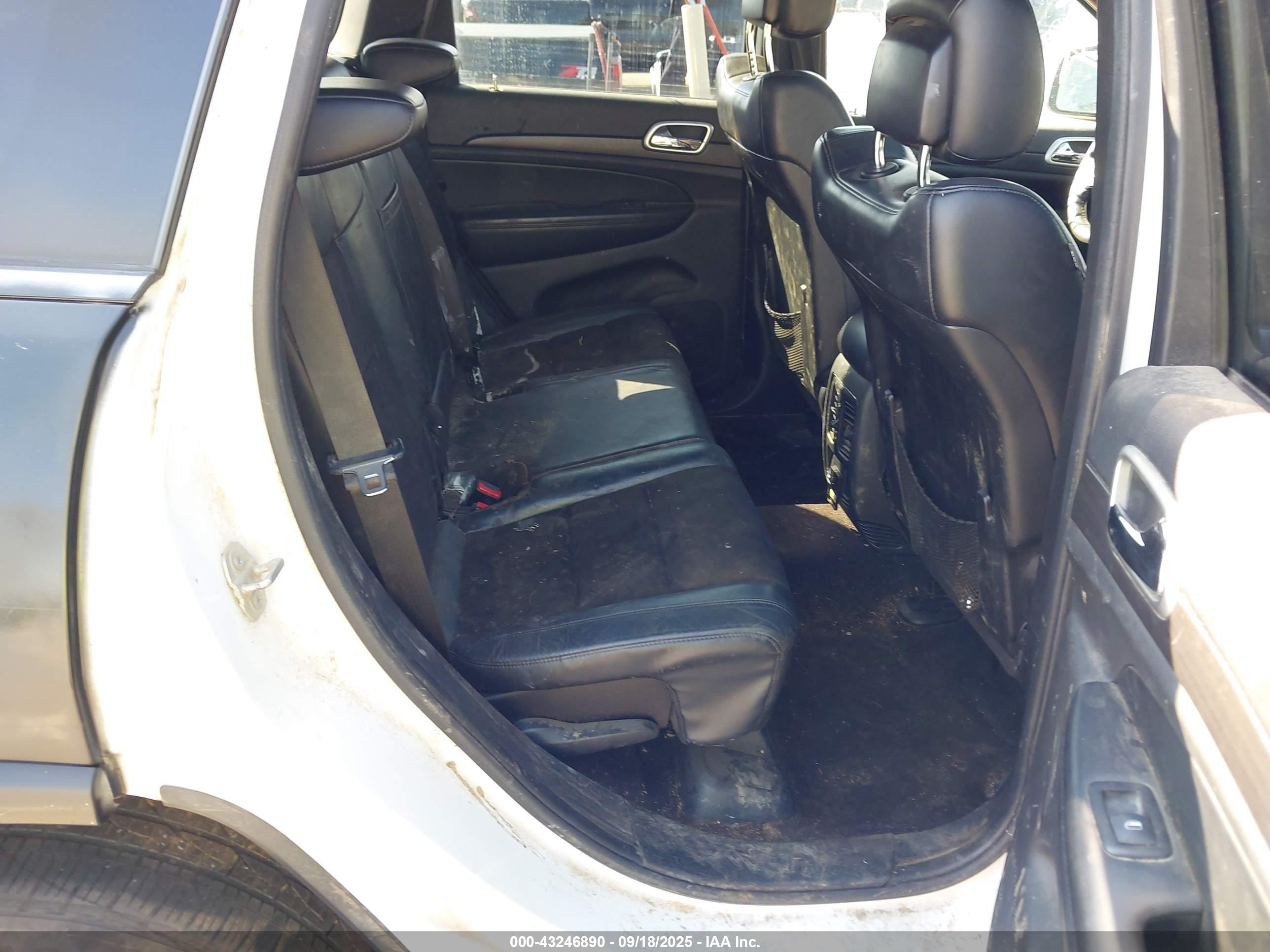 JEEP GRAND image 8
