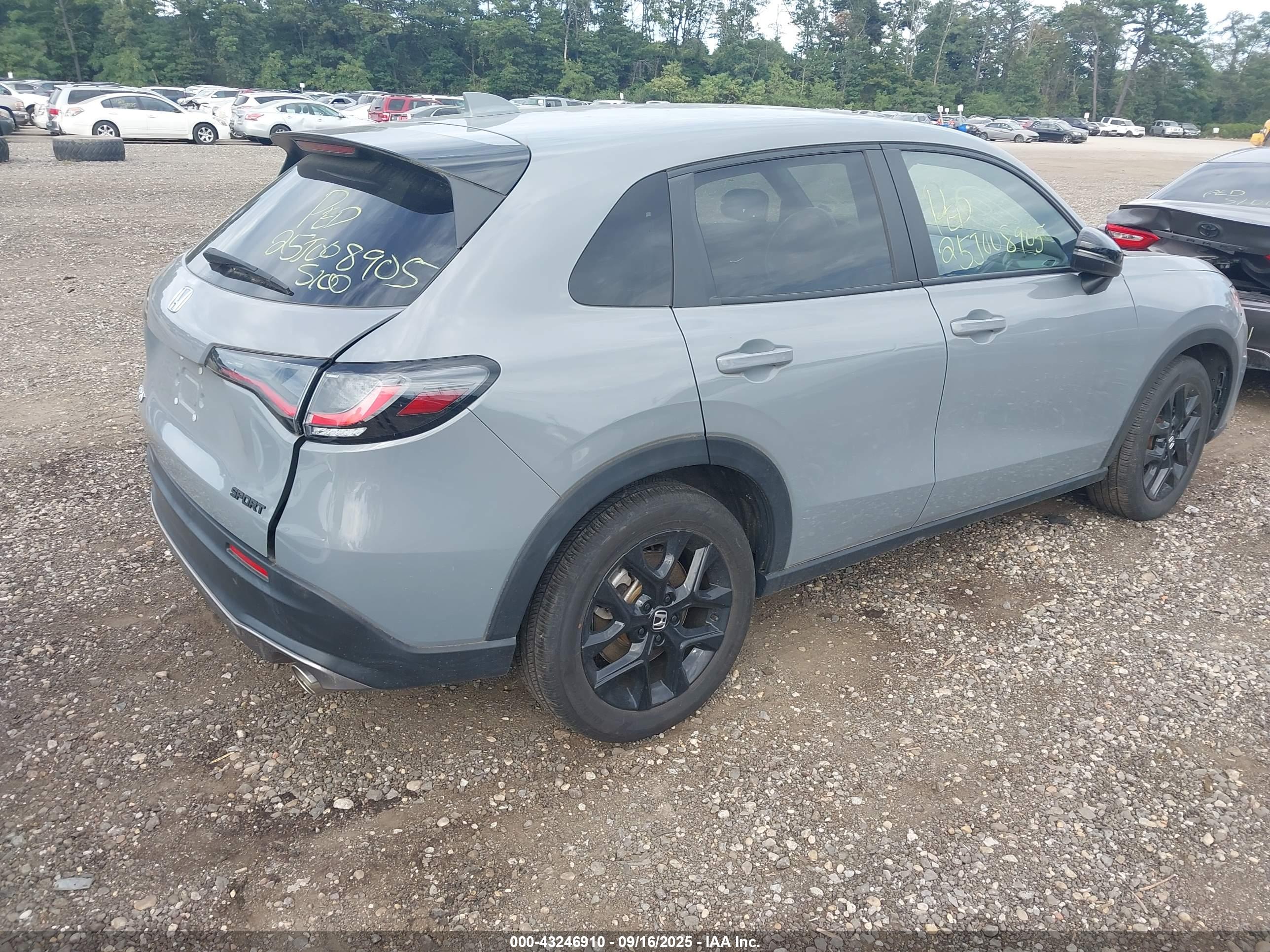 HONDA HR-V image 4