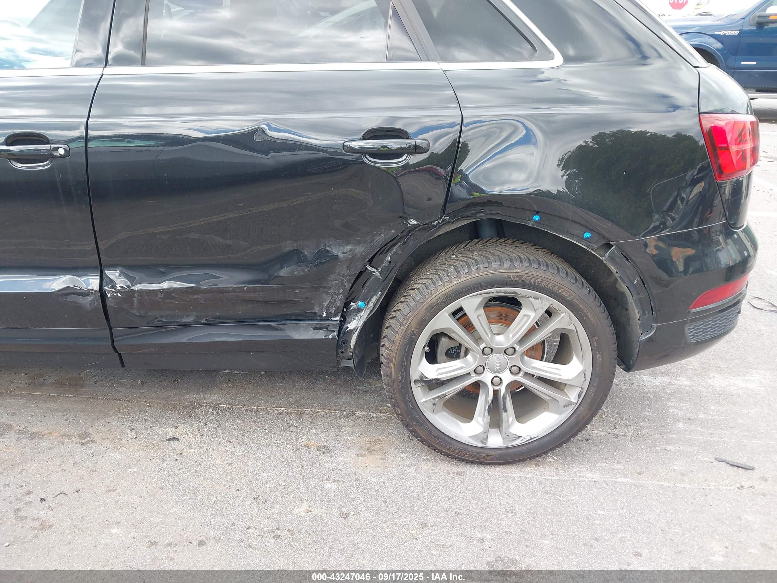 AUDI Q3 image 6