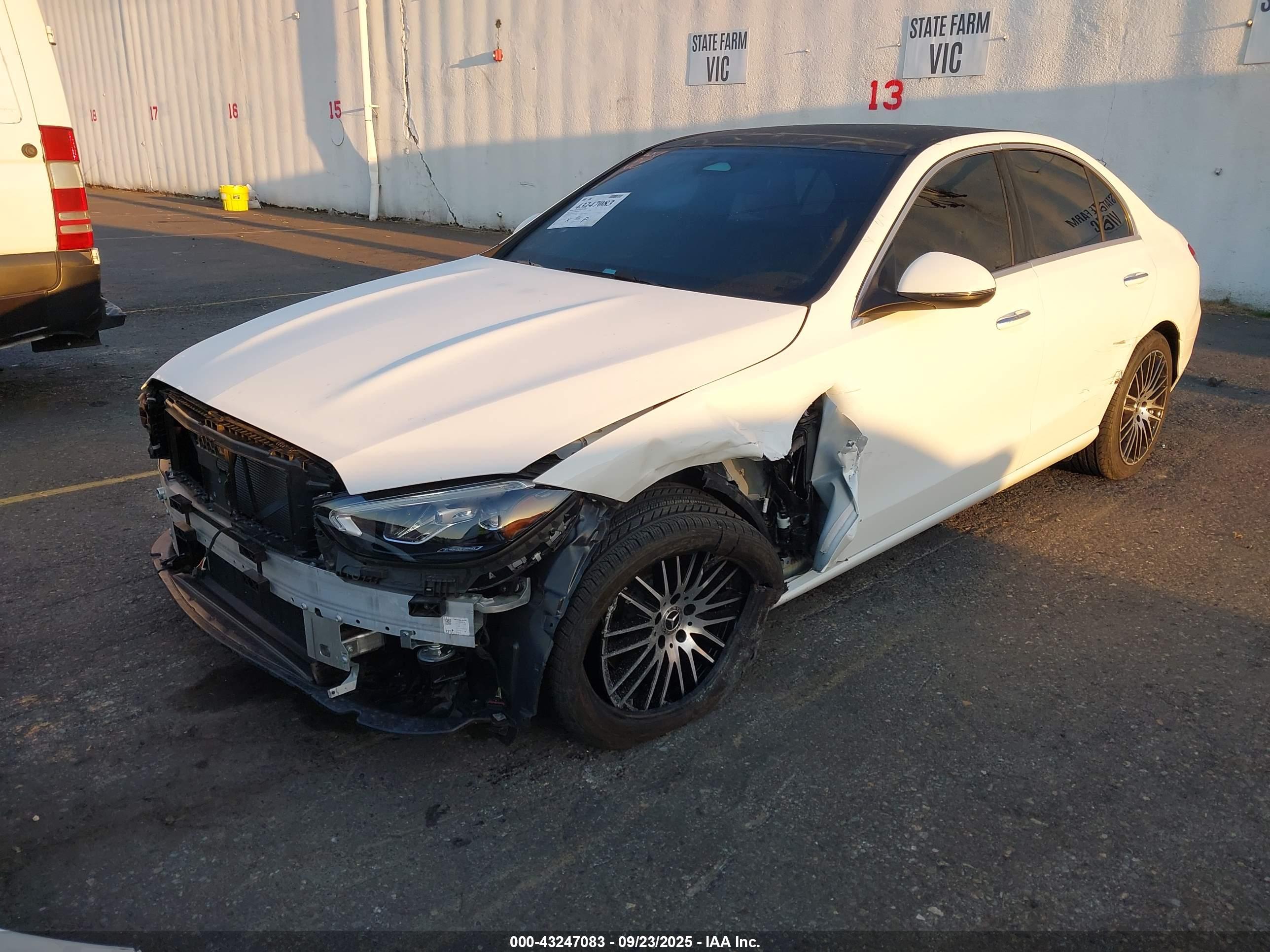 MERCEDES-BENZ C image 2