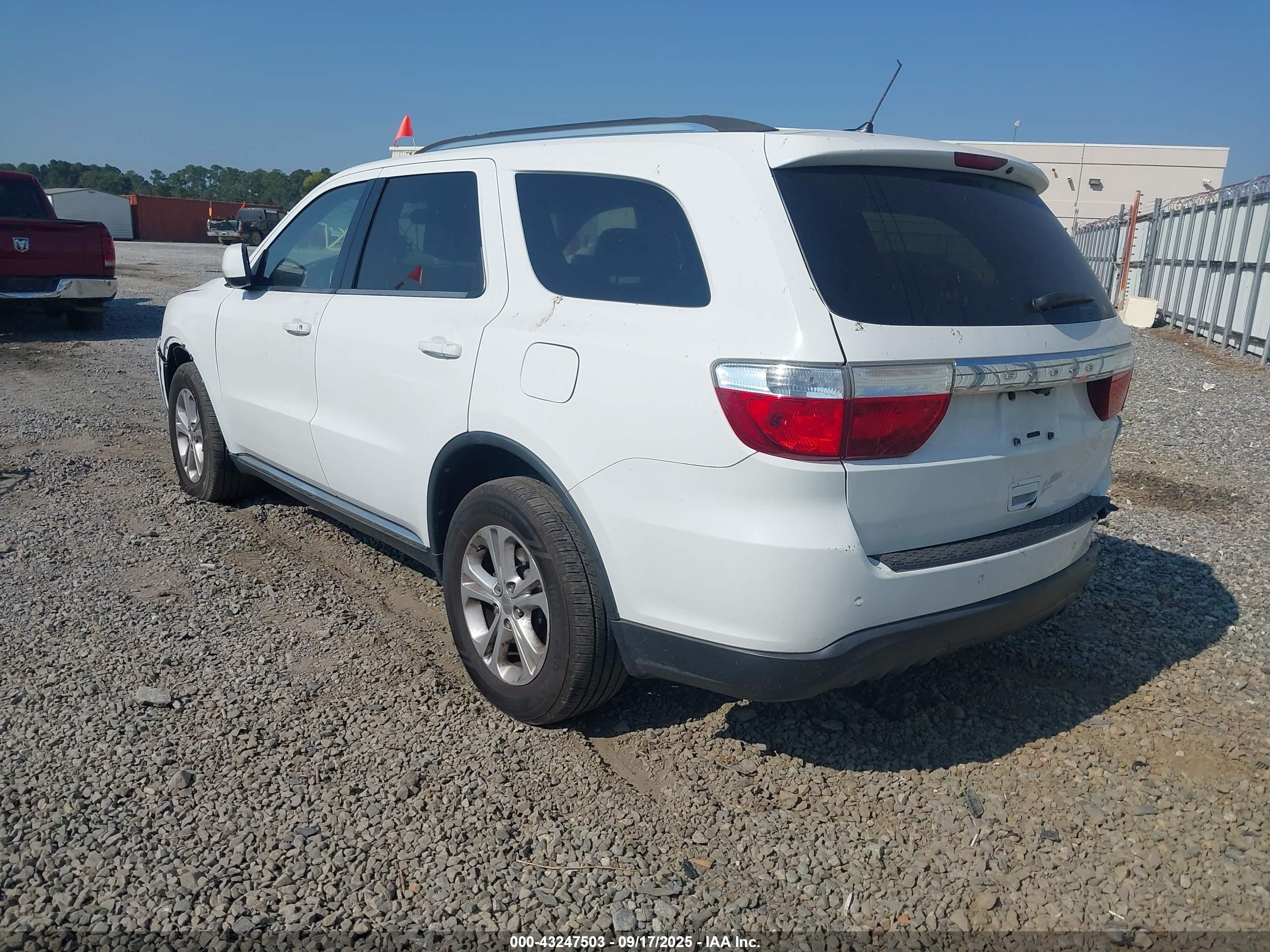 DODGE DURANGO image 3