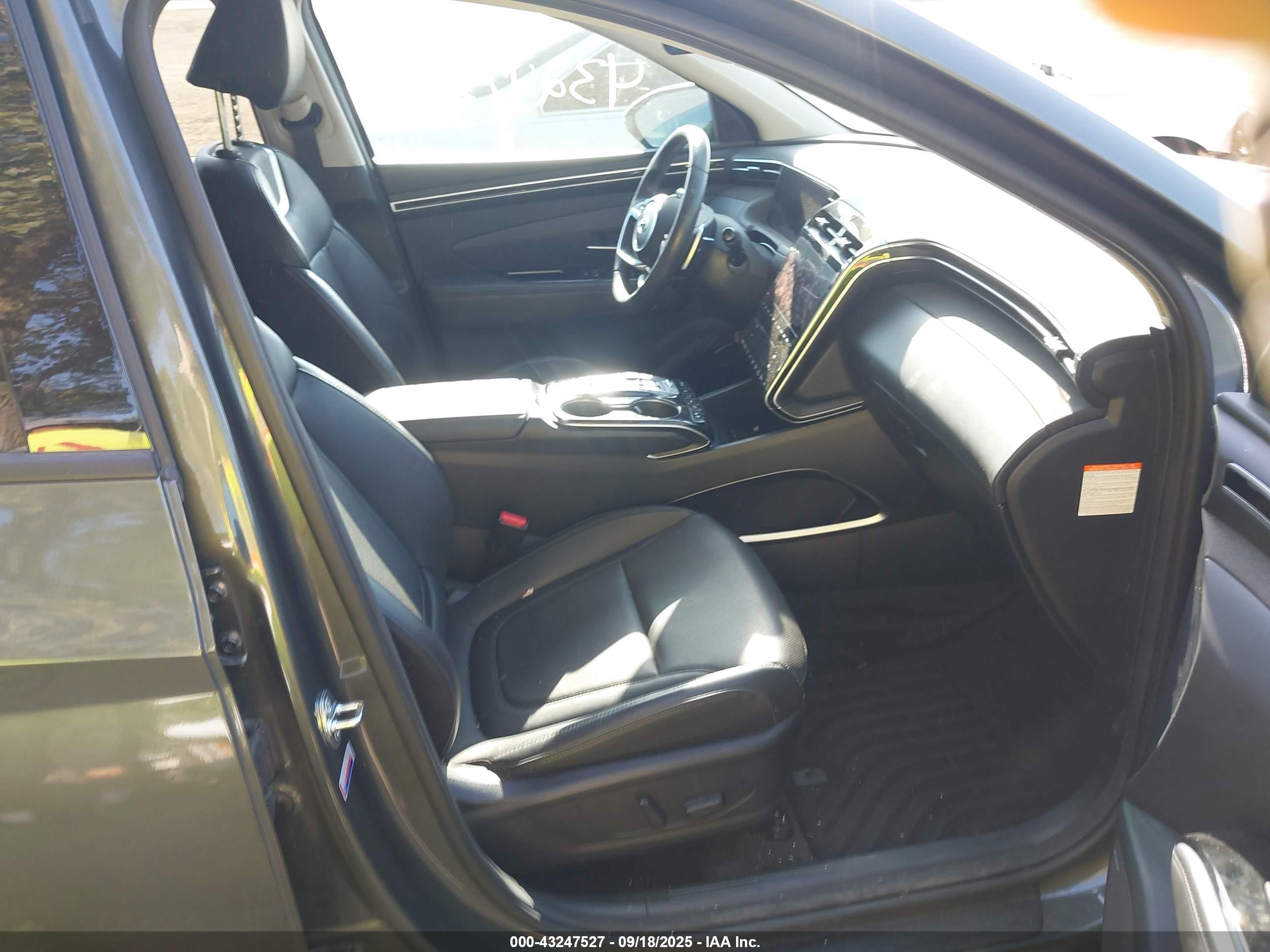 HYUNDAI TUCSON image 5