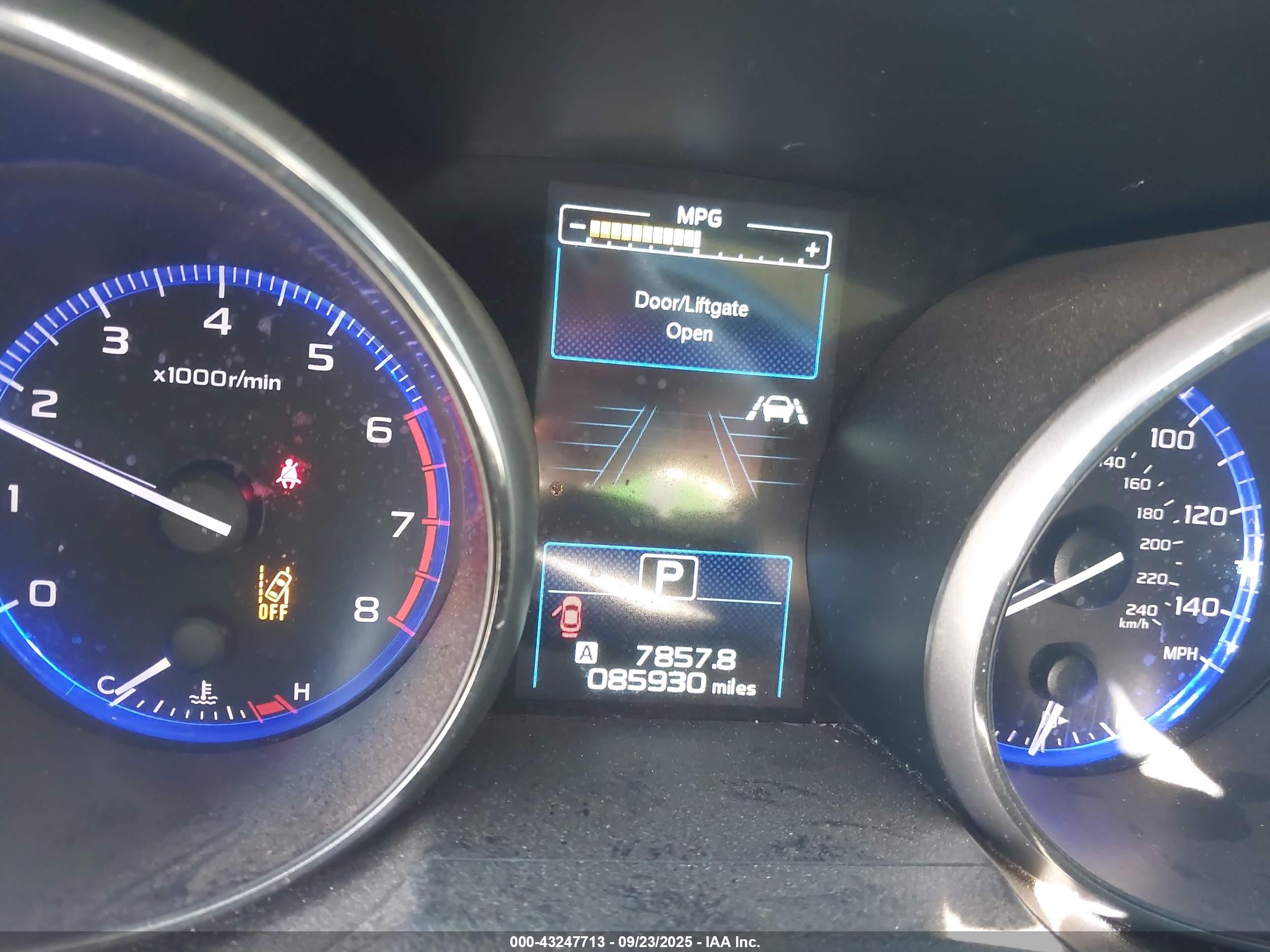 SUBARU OUTBACK image 7