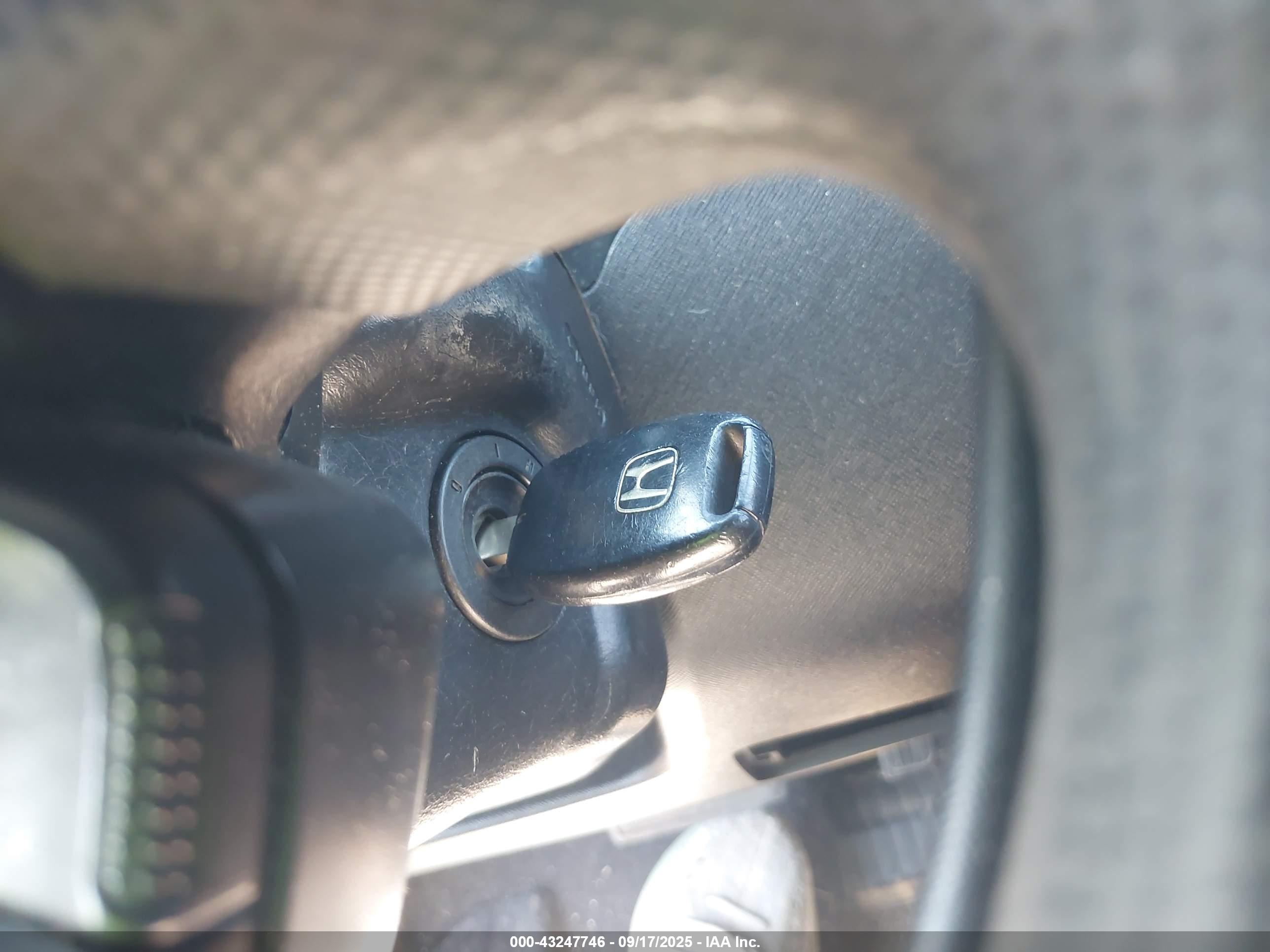 HONDA CR-V image 11