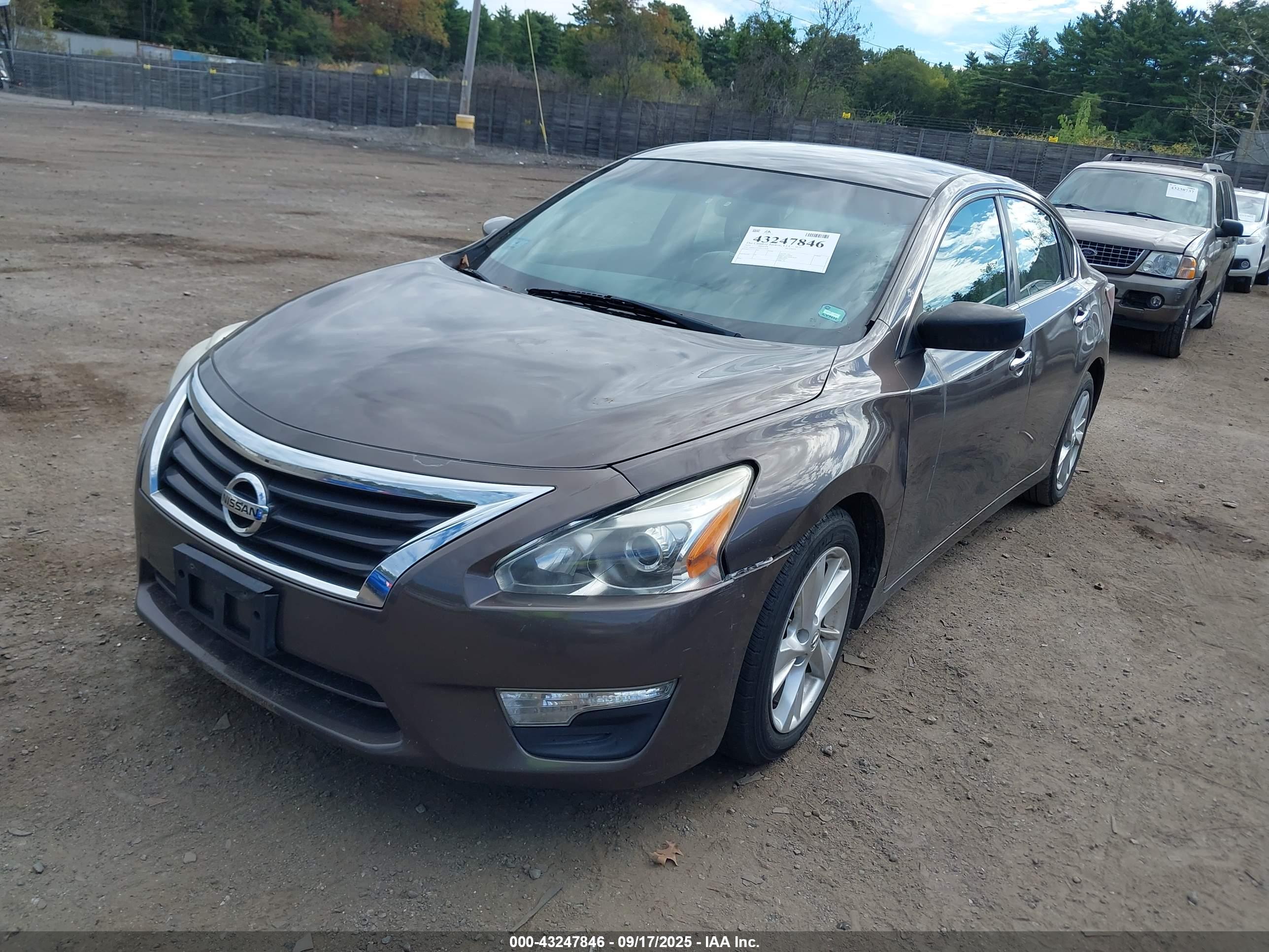 NISSAN ALTIMA image 2