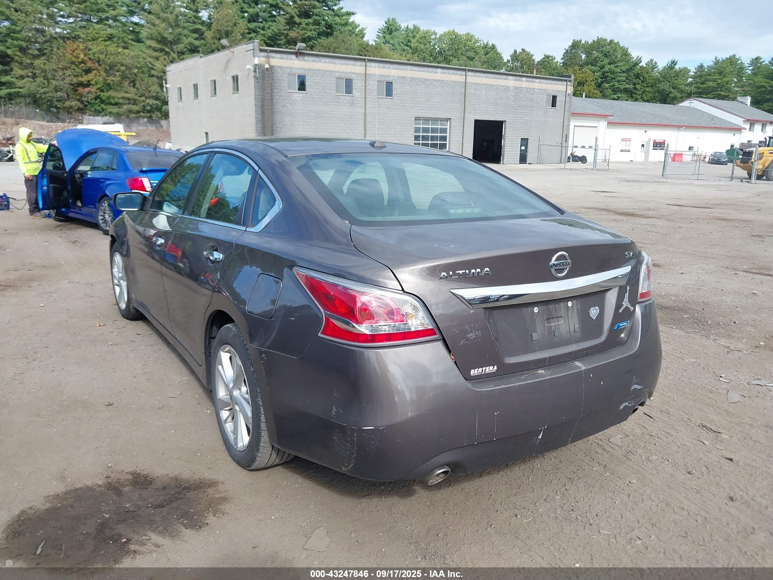 NISSAN ALTIMA image 3