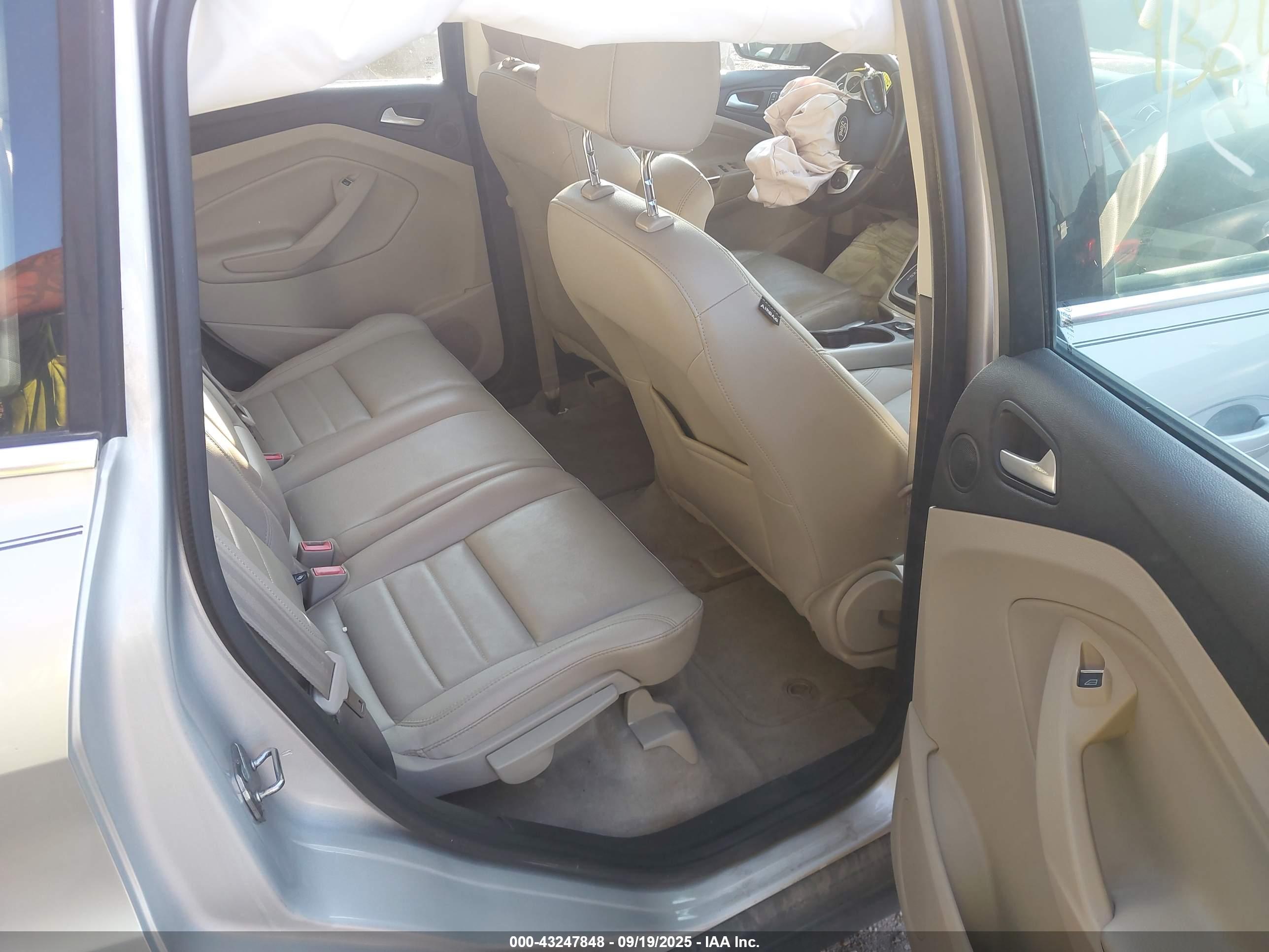 FORD C-MAX image 8