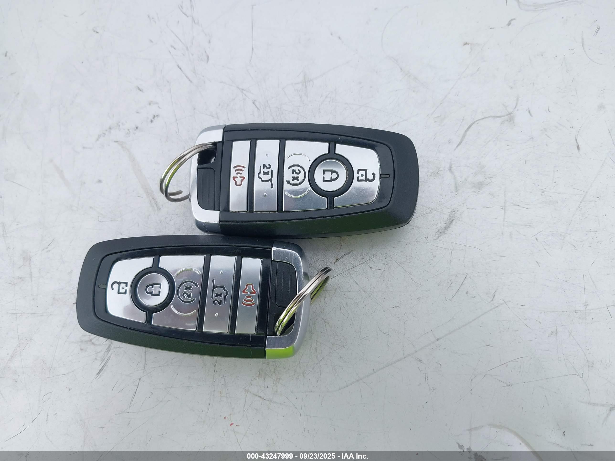 FORD EXPLORER image 11