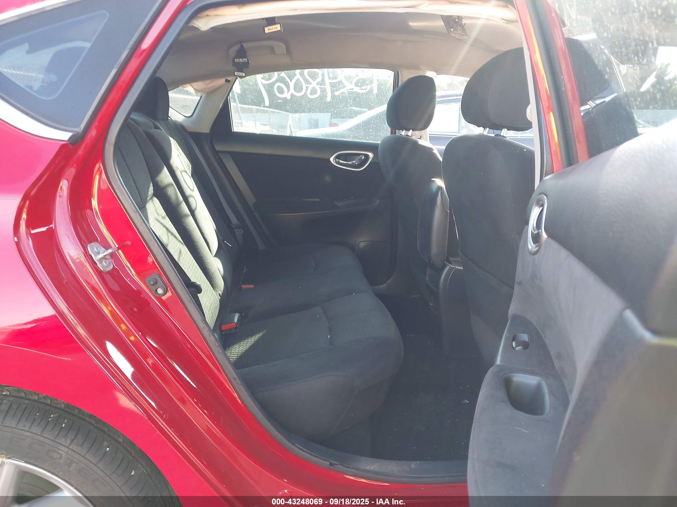 NISSAN SENTRA image 8