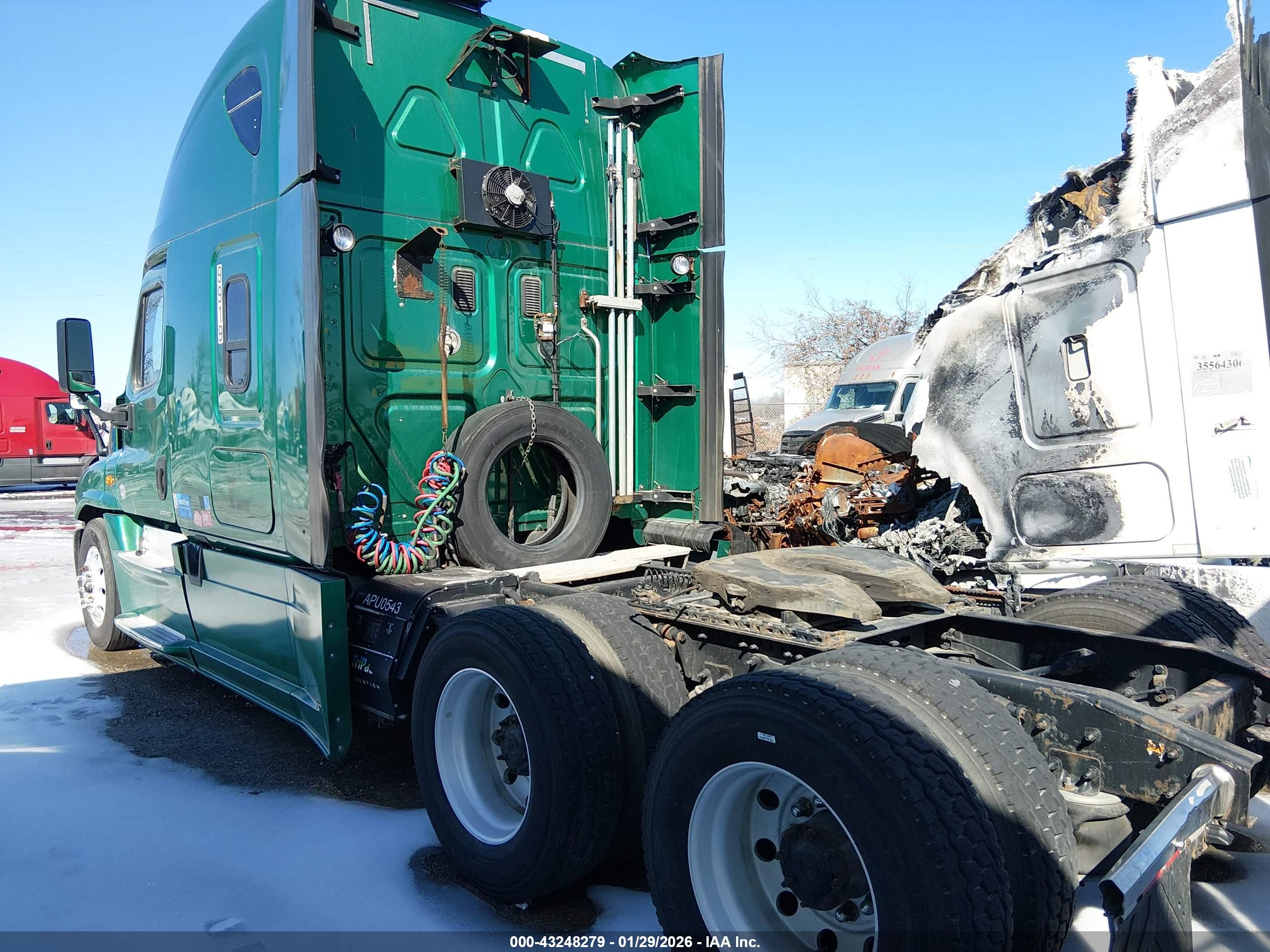 FREIGHTLINER CASCADIA image 3