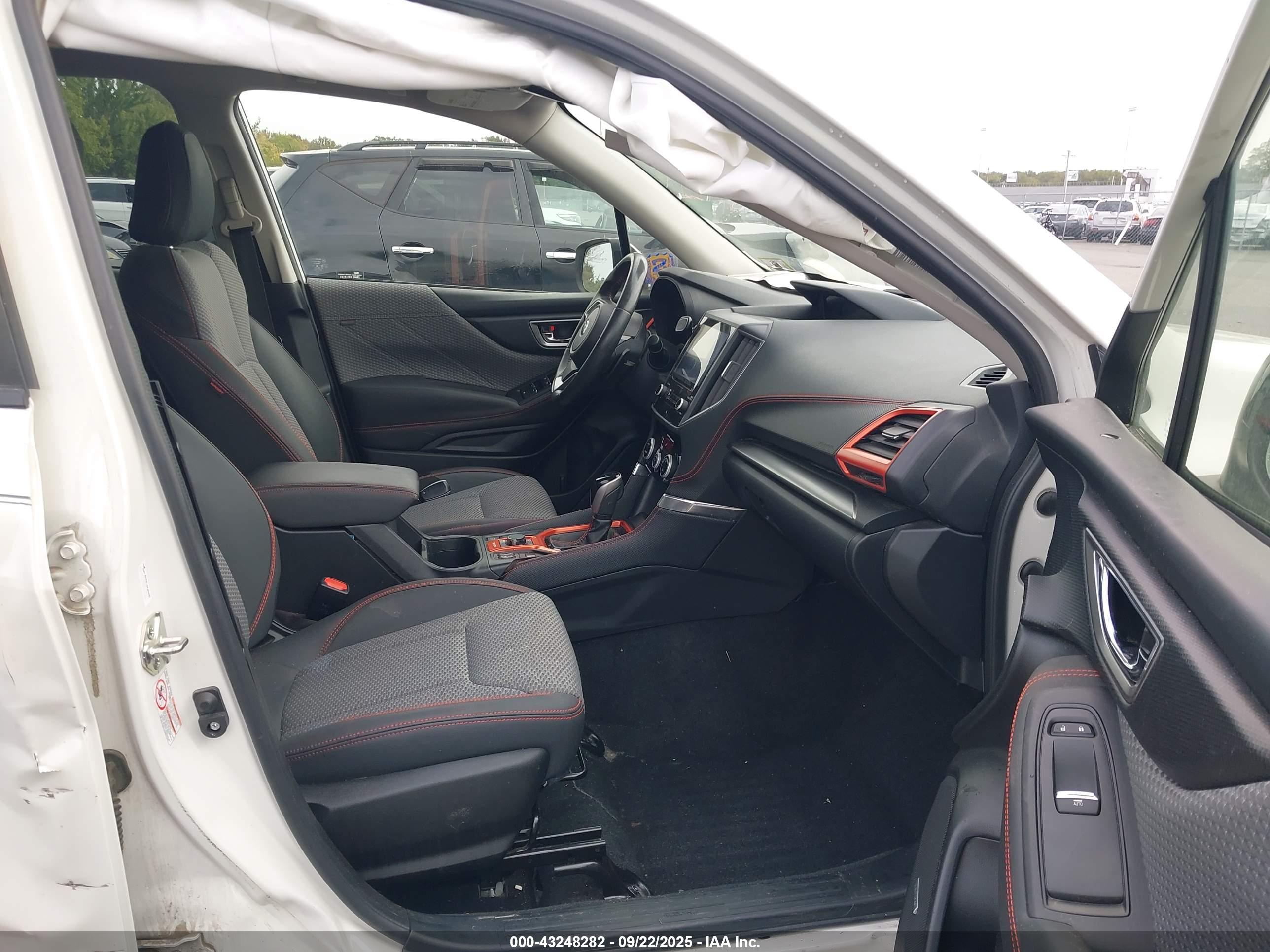 SUBARU FORESTER image 5