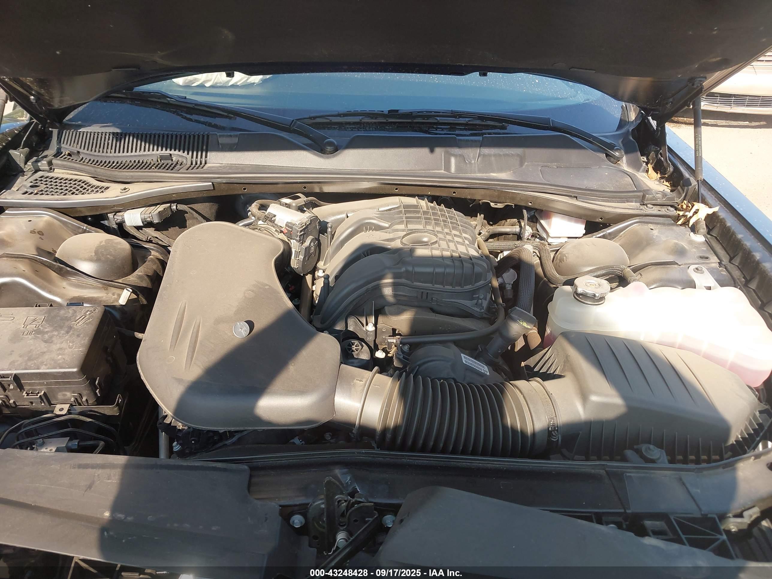 DODGE CHALLENGER image 10