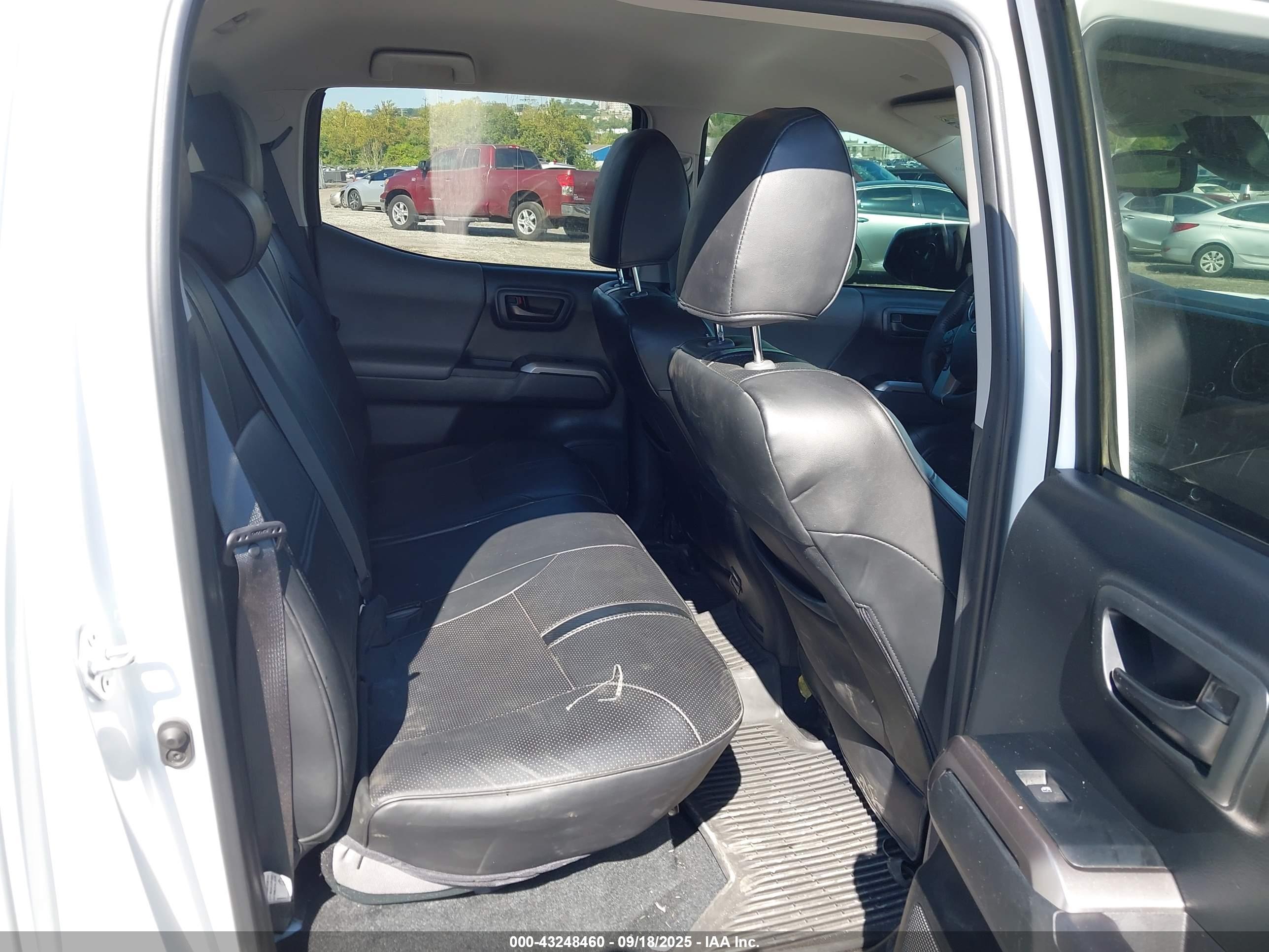 TOYOTA TACOMA image 8