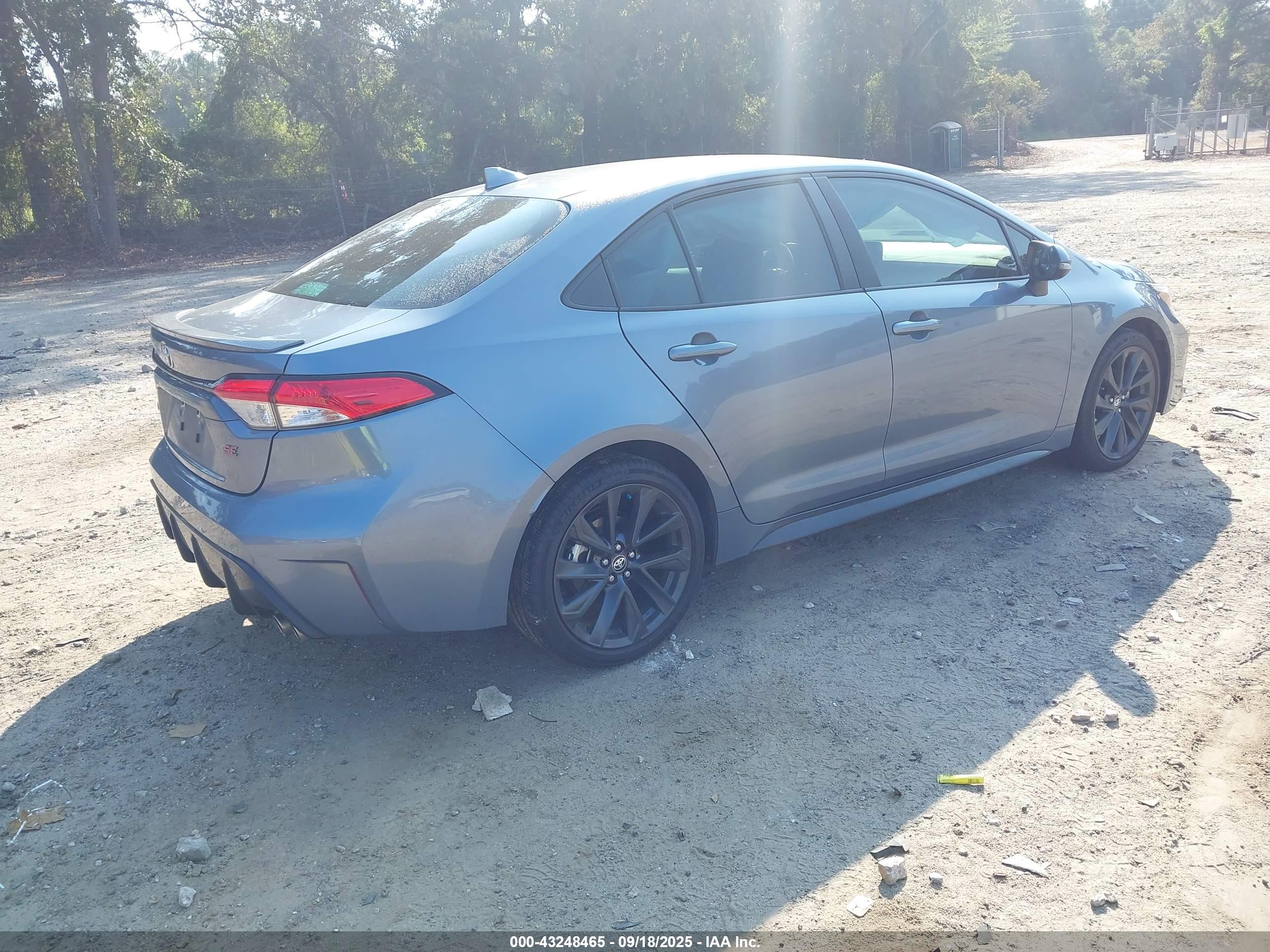 TOYOTA COROLLA image 4