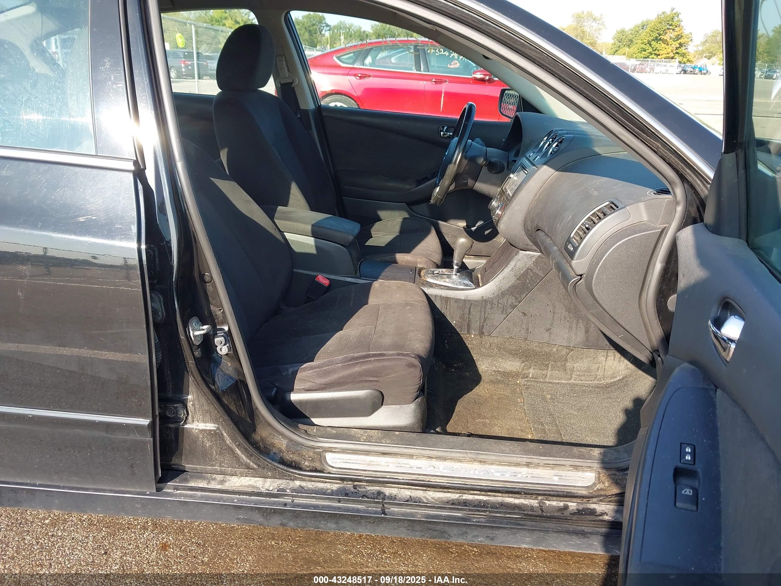 NISSAN ALTIMA image 5