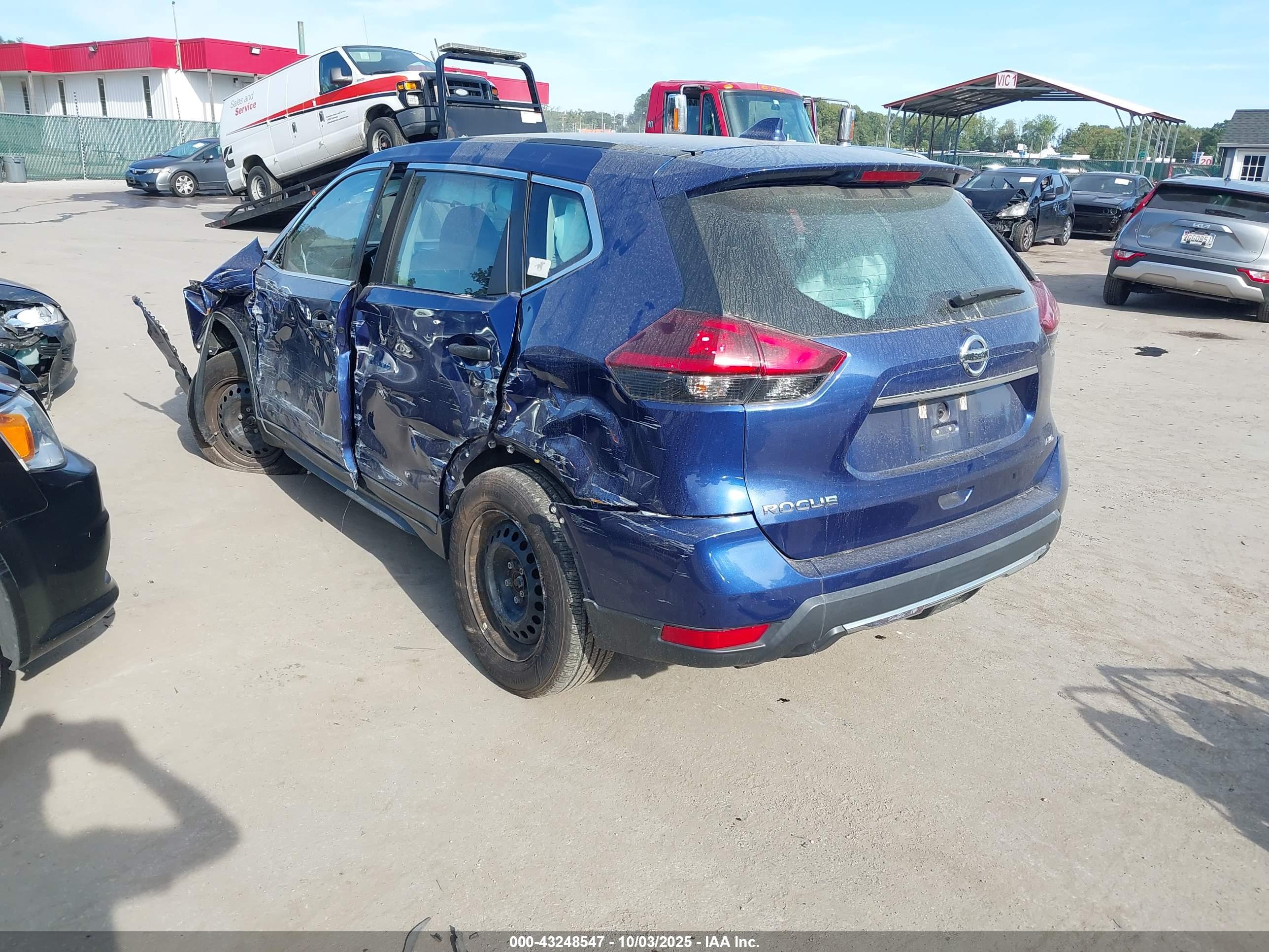 NISSAN ROGUE image 3