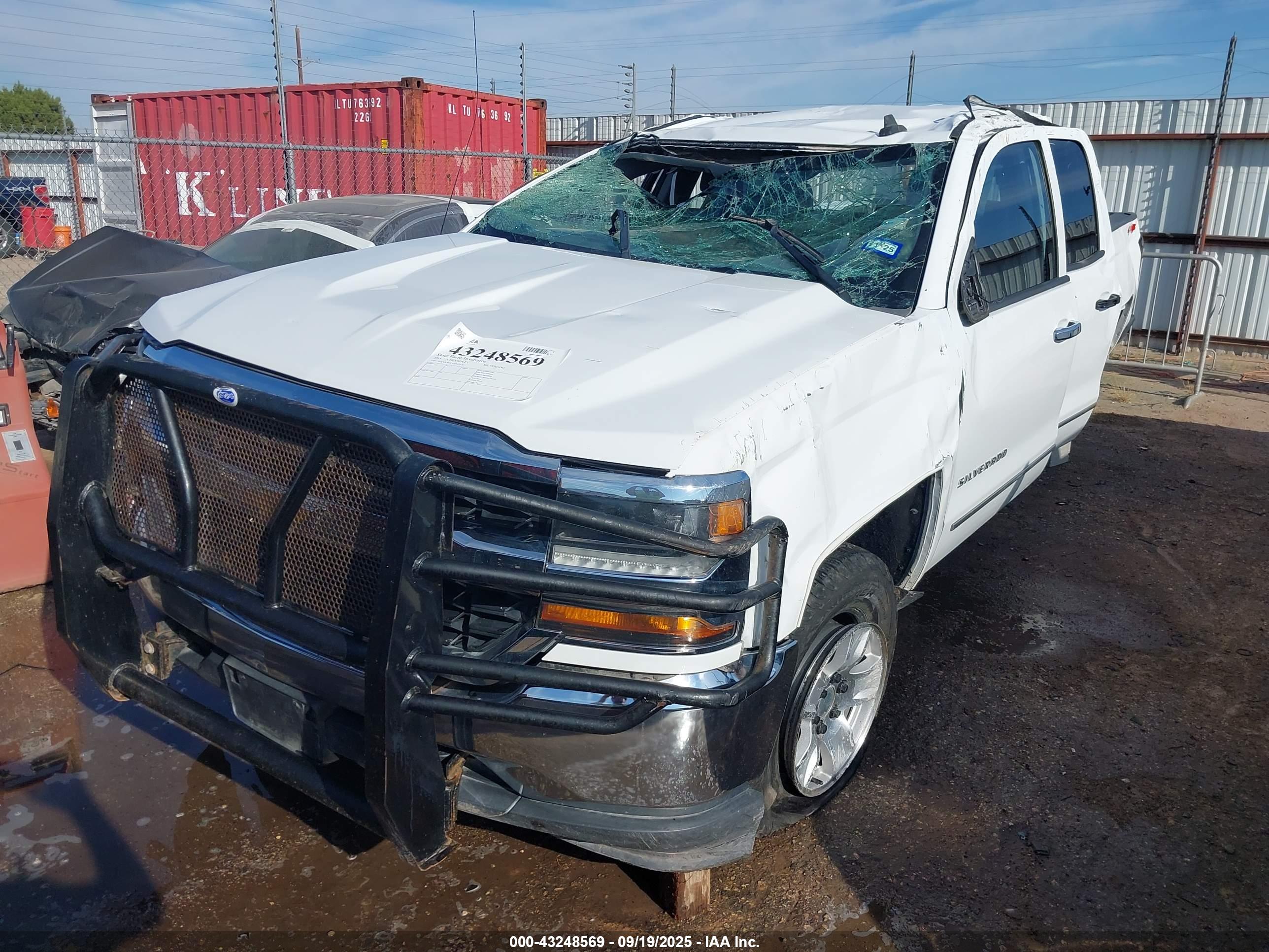 CHEVROLET SILVERADO image 6