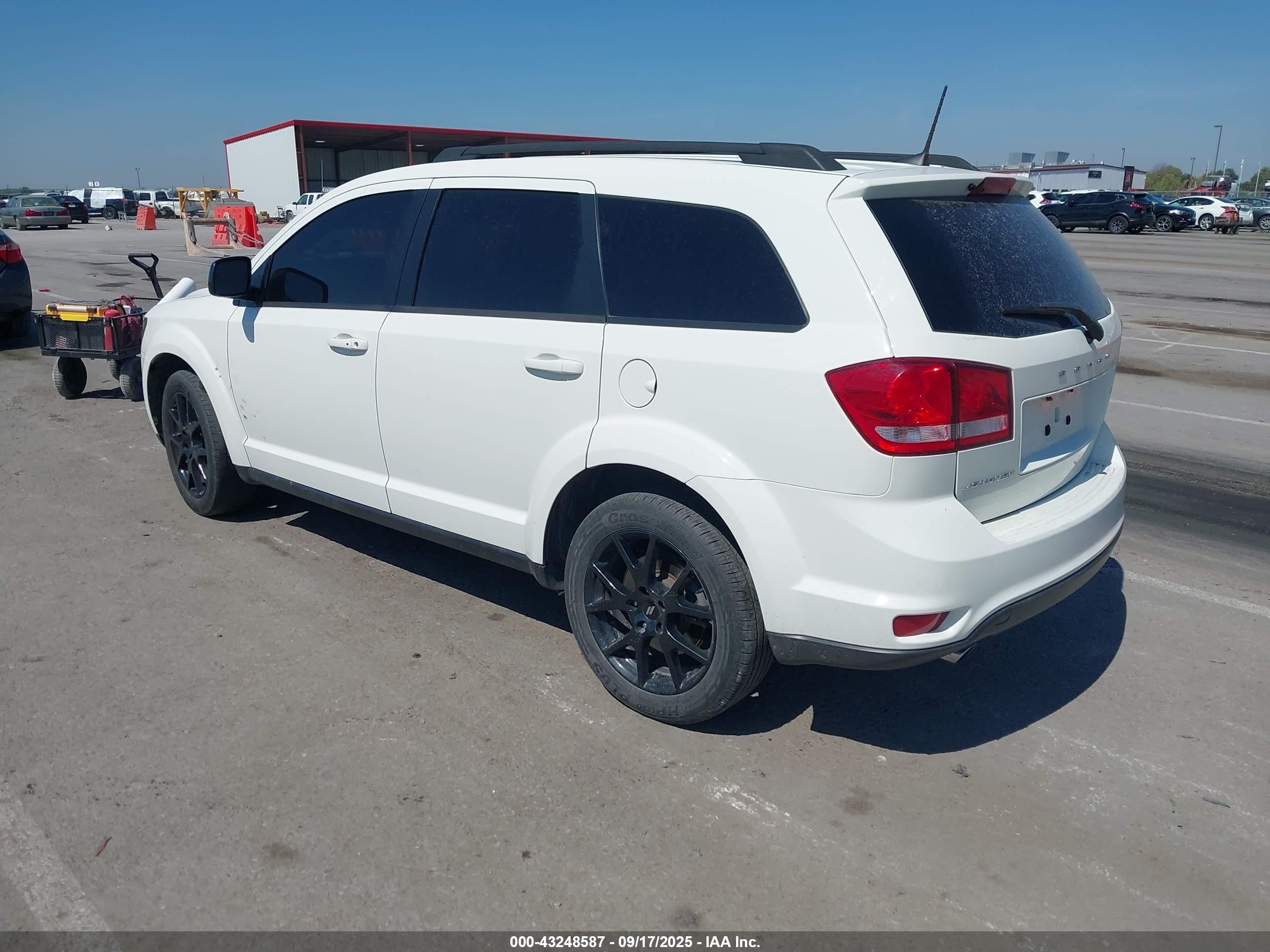 DODGE JOURNEY image 3