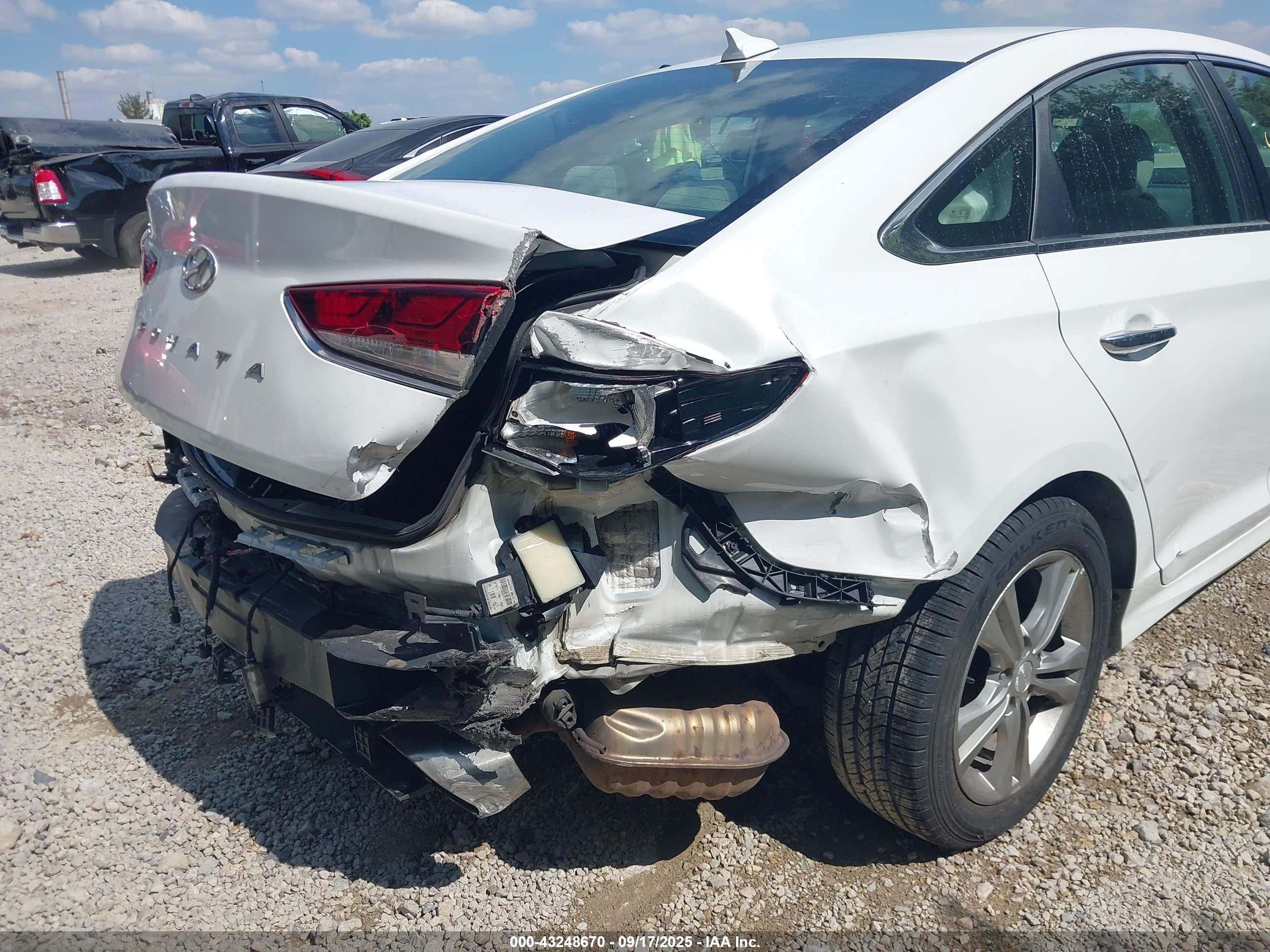 HYUNDAI SONATA image 6