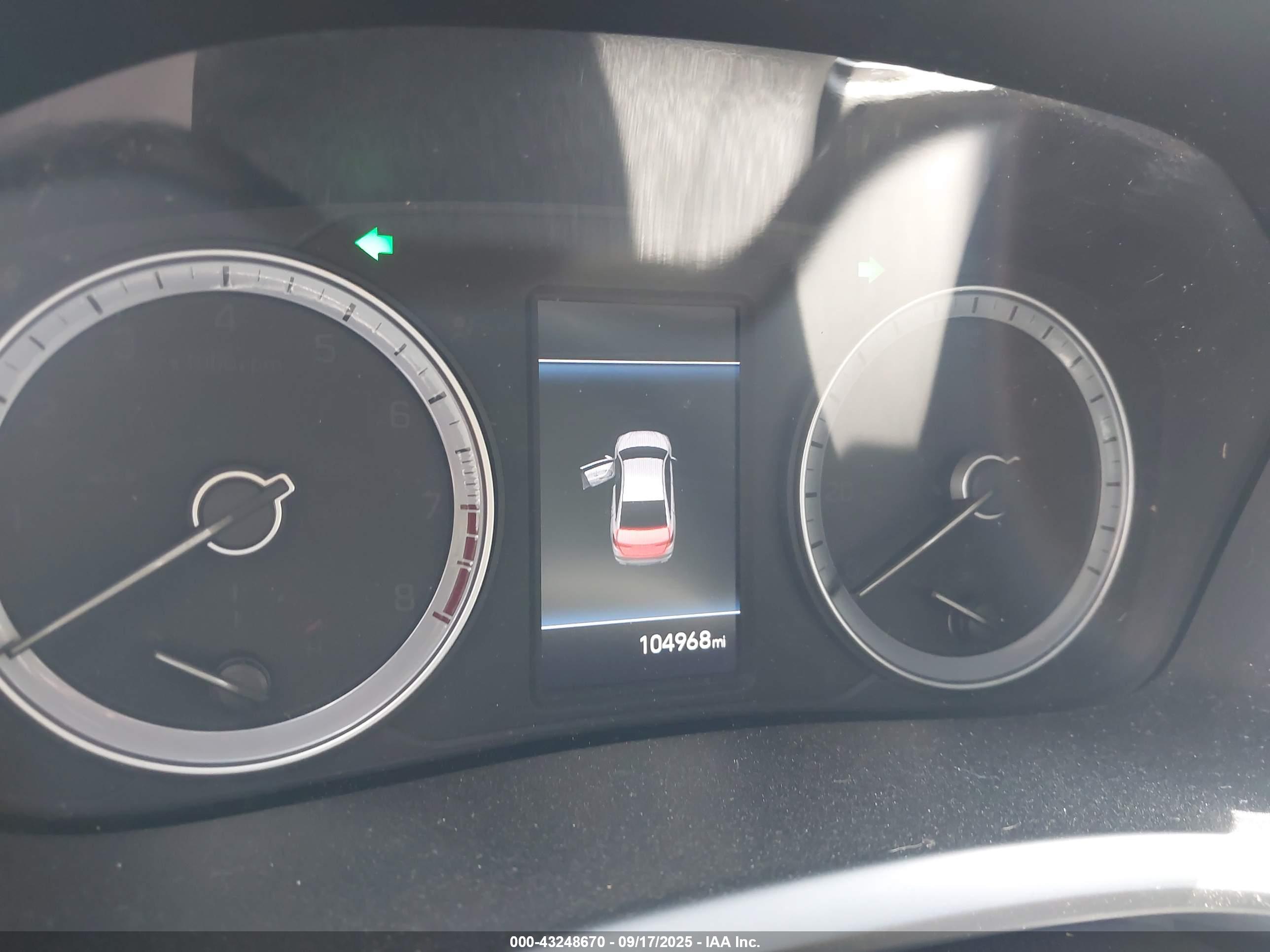 HYUNDAI SONATA image 7