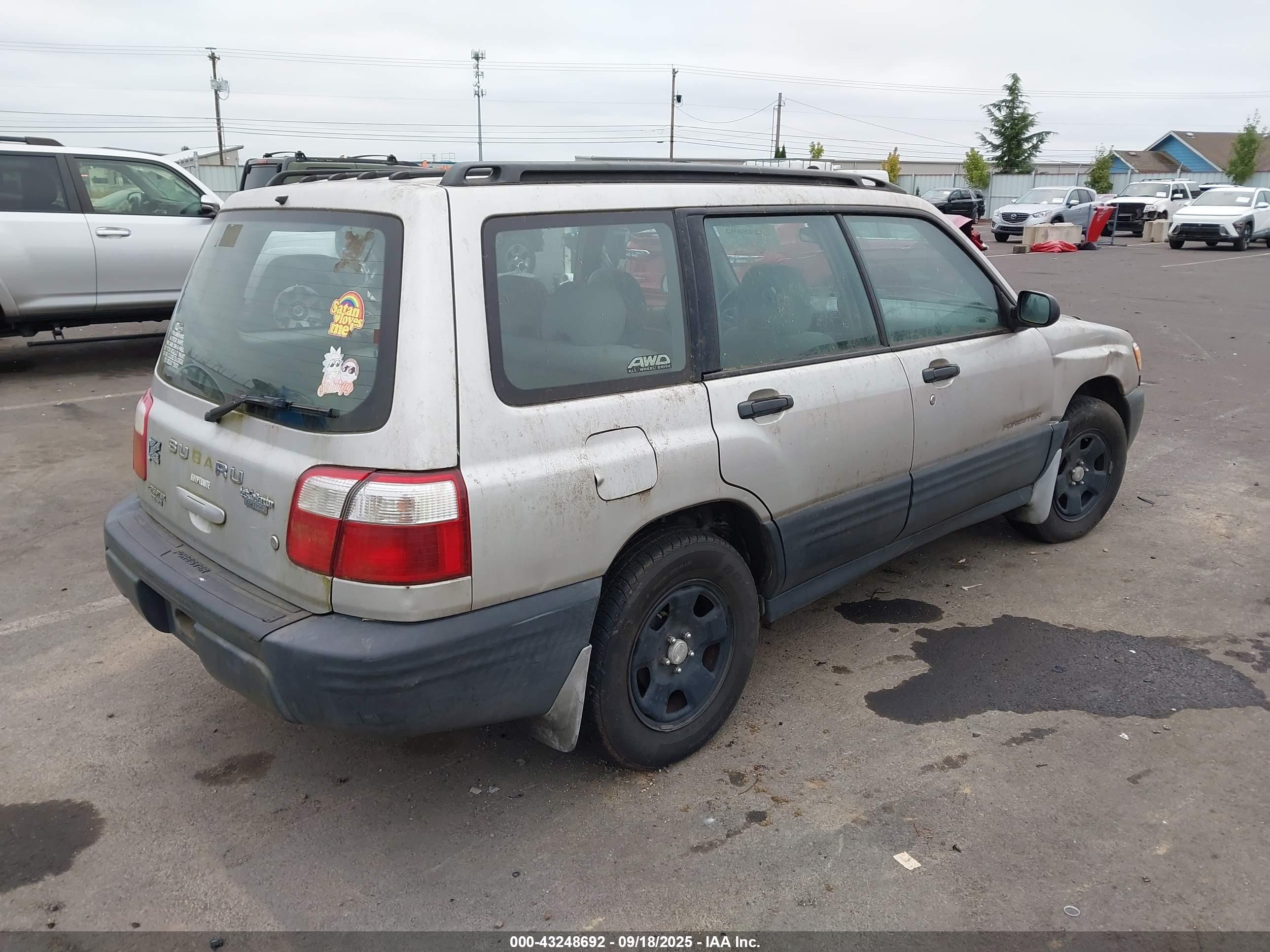 SUBARU FORESTER image 4